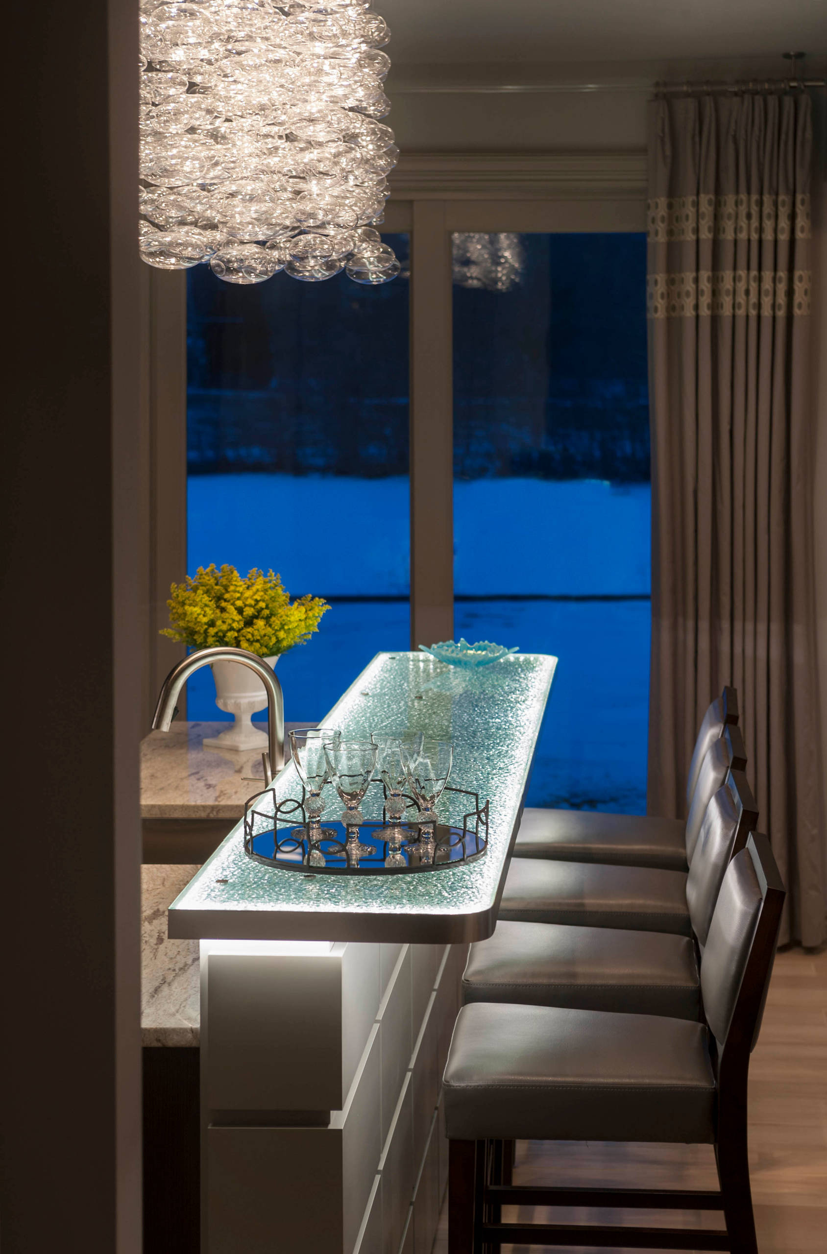 Фотоохоота: 93 идеи для освещения обеденного стола