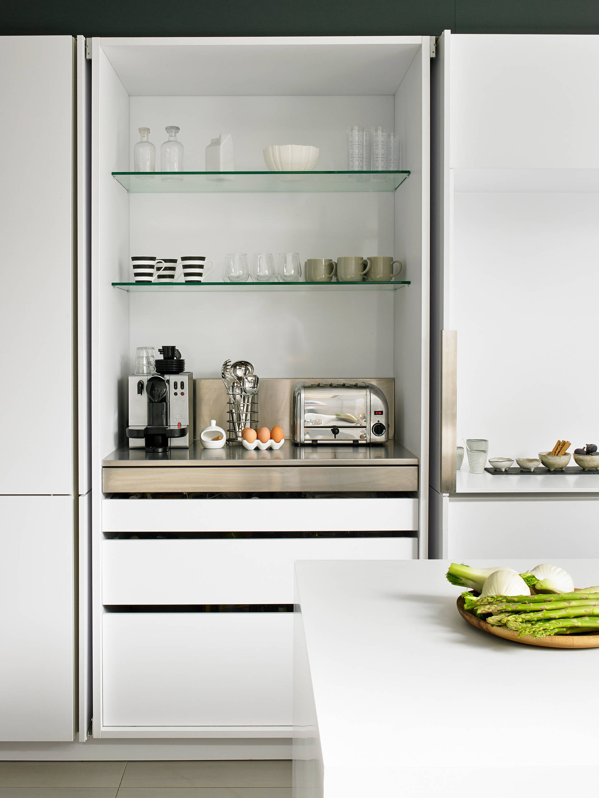 Просто фото: Уголок для завтрака и кофейная станция