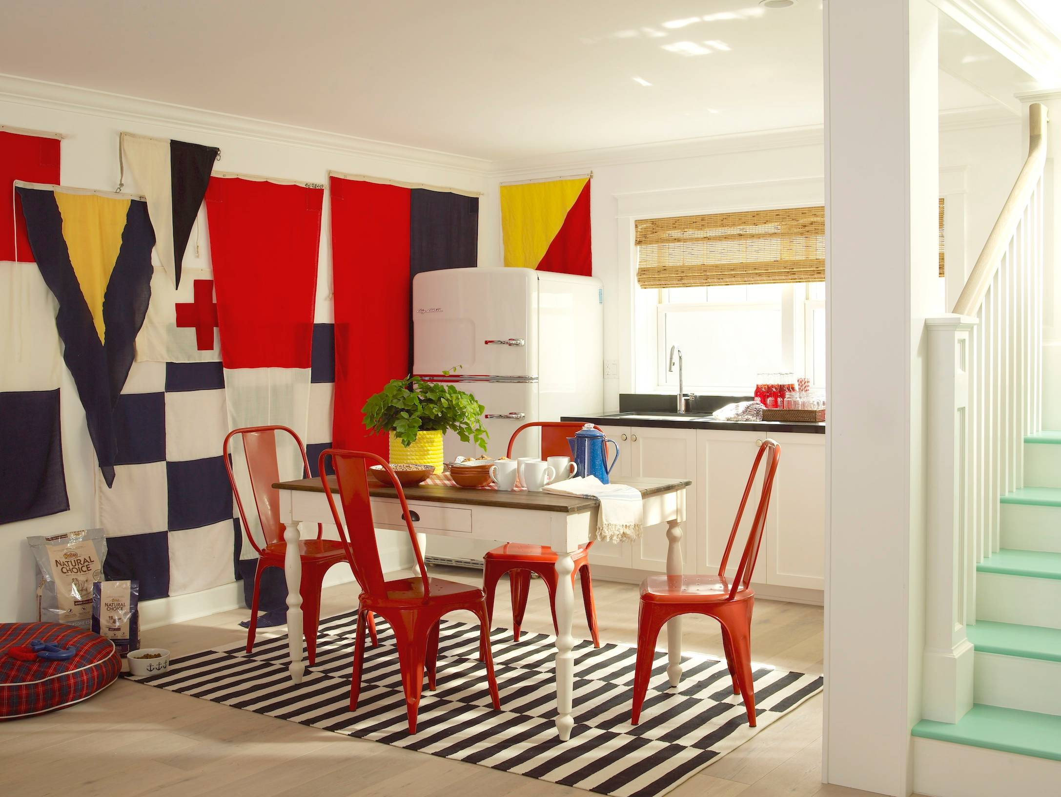 С миру по идее: Простой и эффектный декор кухни