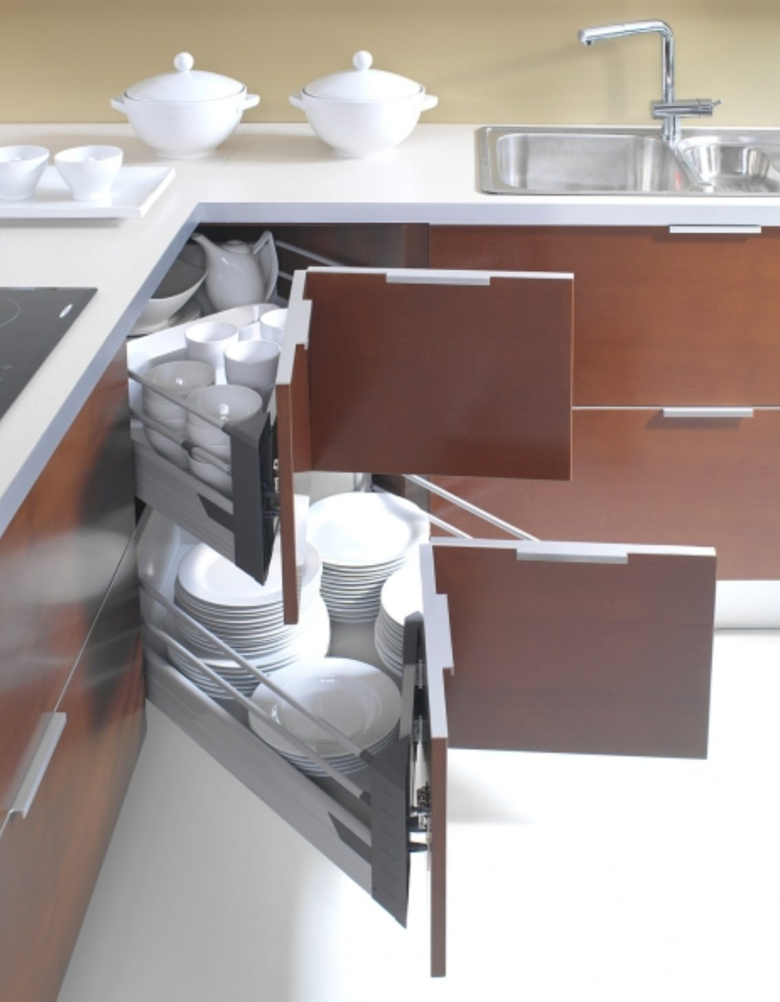 Кухонный угол: Как использовать его по максимуму