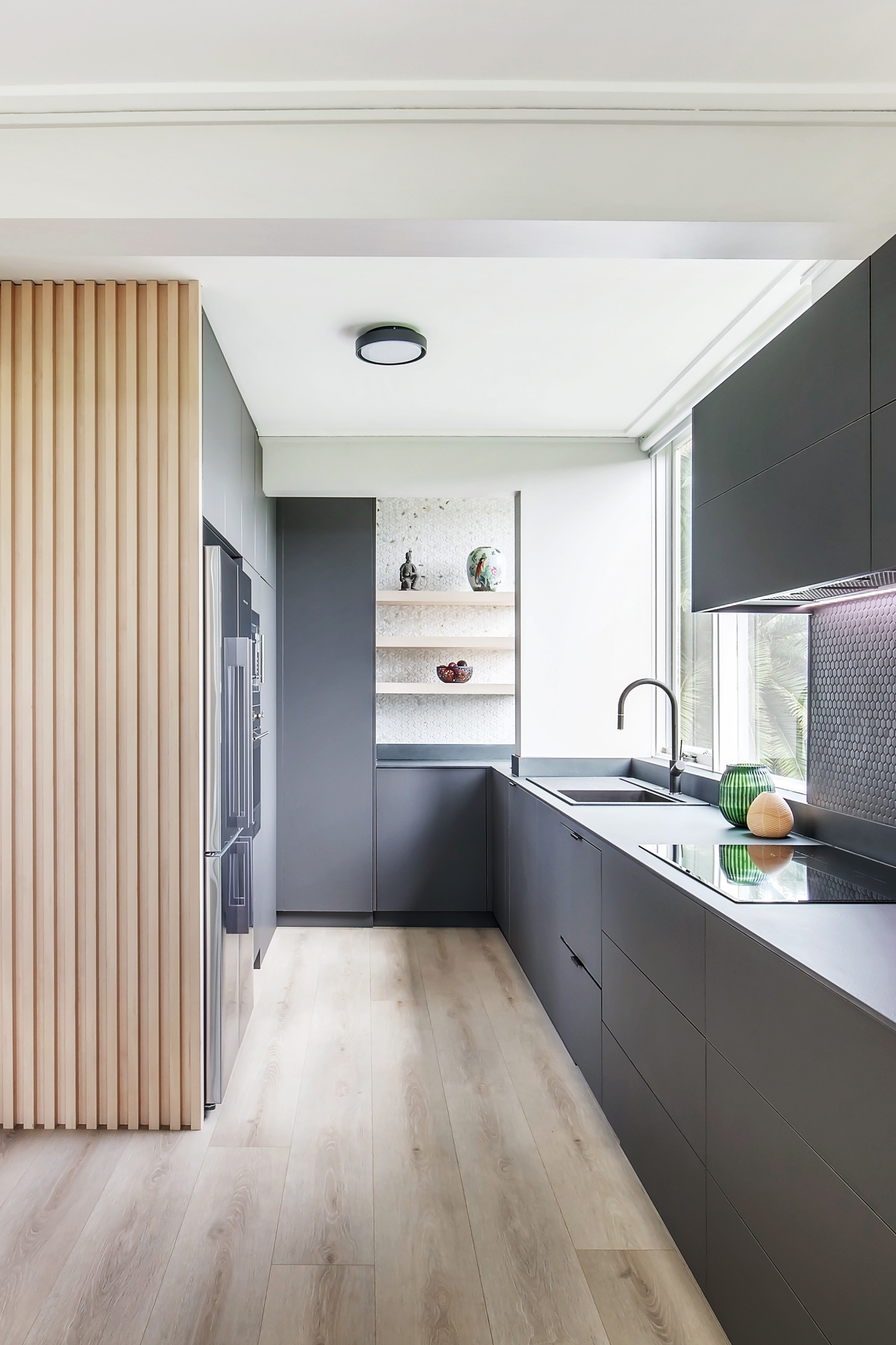 Фотоохота: Как обыграть торец кухни в кухне-гостиной