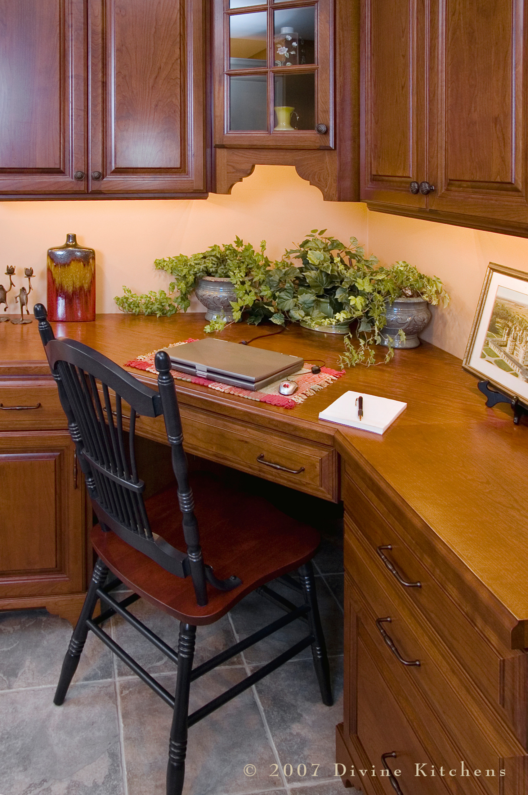 Кухонный угол: Как использовать его по максимуму