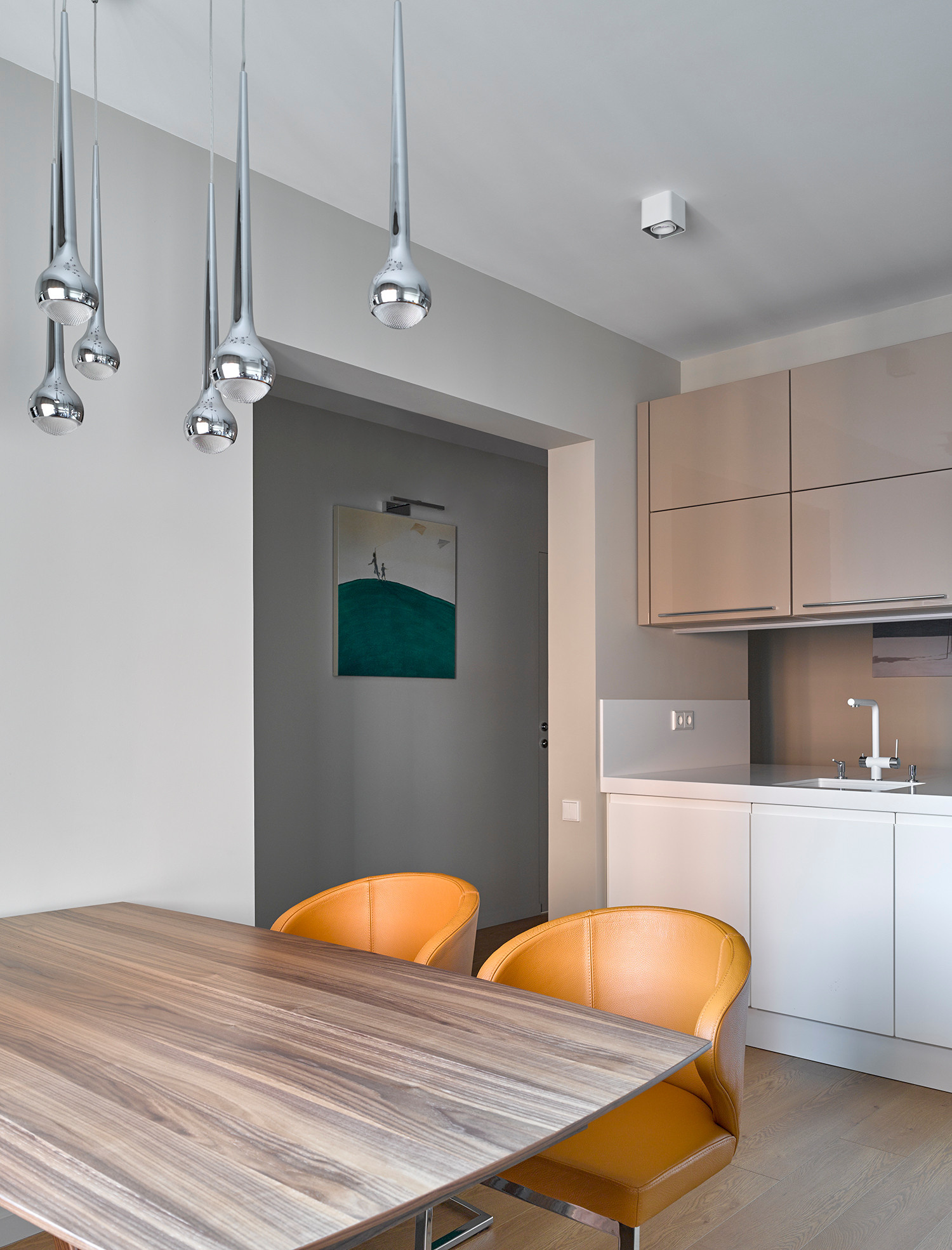 Houzz тур: Квартира со скандинавским дизайном и треугольными узорами