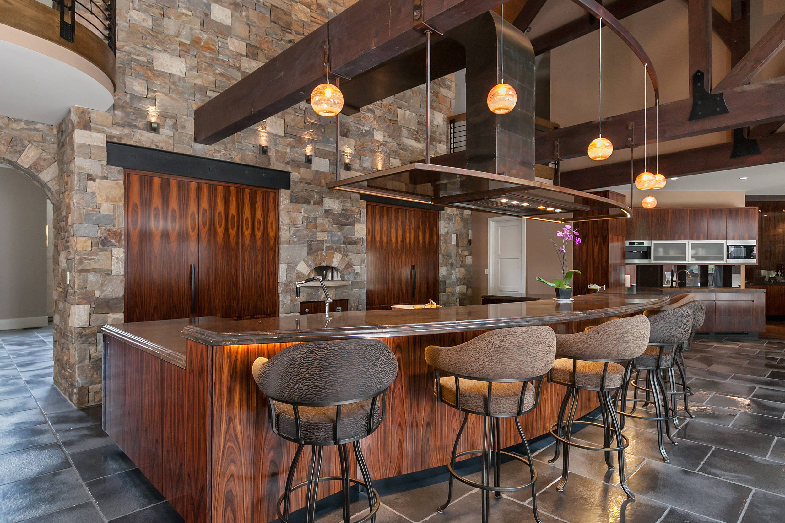 Кухня в стиле Шале