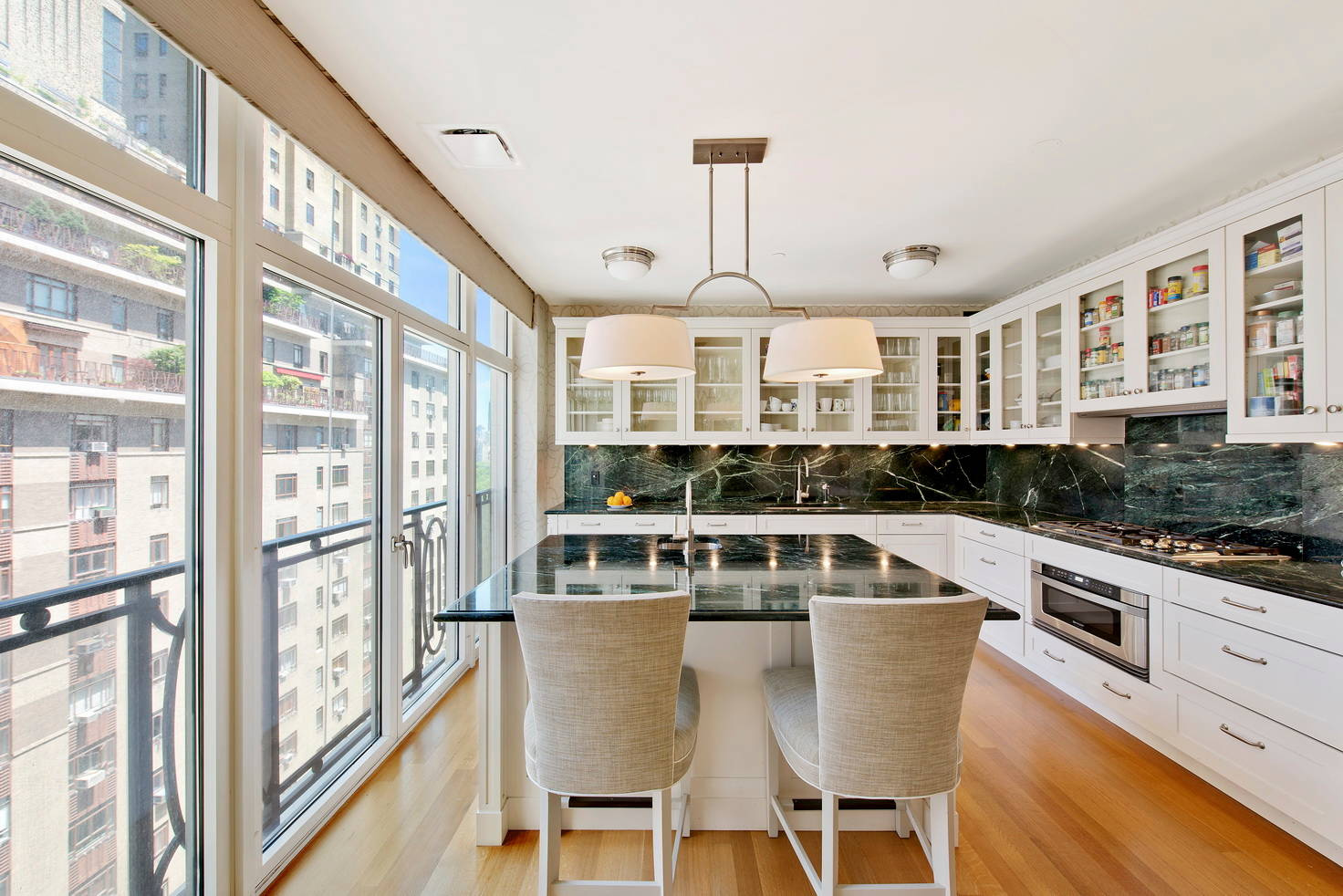 Снаружи и внутри: Проверьте, из чего сделана ваша кухня