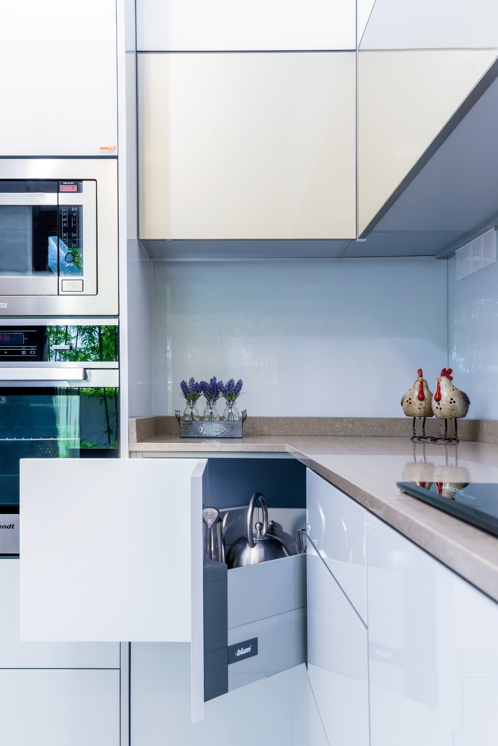 Вопрос: Стоит ли платить за дорогую кухонную фурнитуру