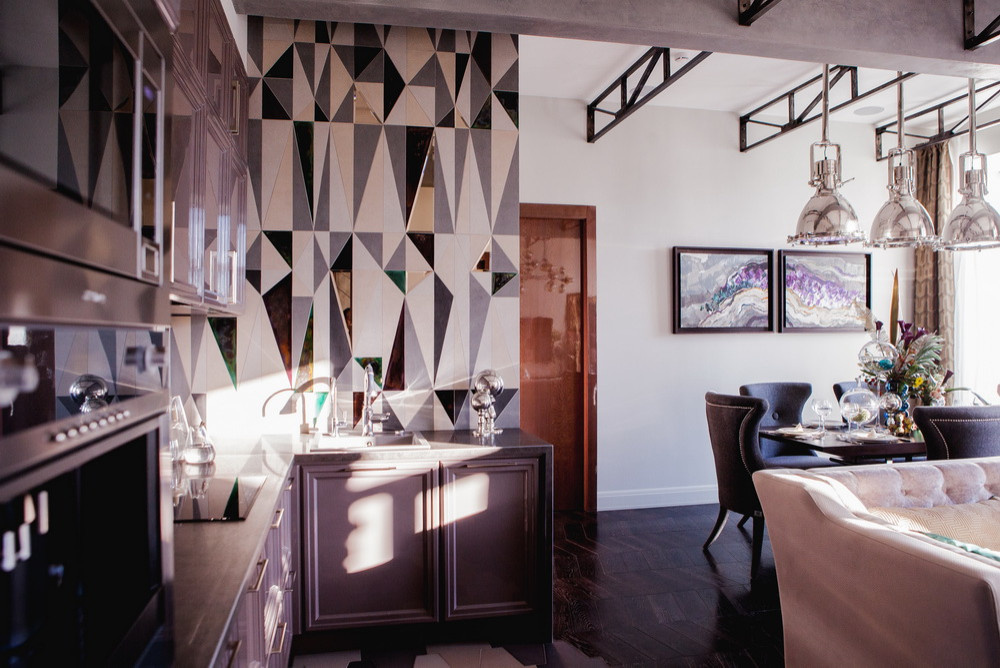 Houzz тур: «Женский» лофт с акцентами ар деко