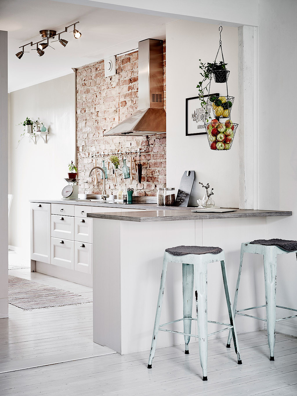 Больше не модно: Кухонный фартук, каким мы его знаем