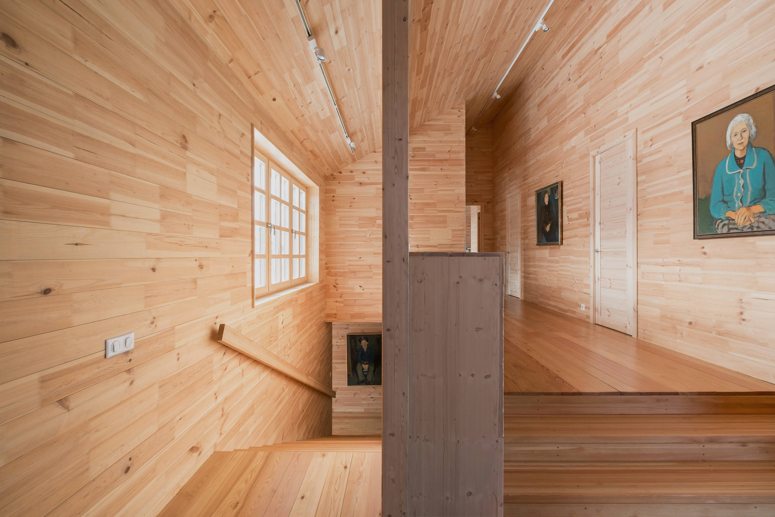 Houzz тур: Дача под Тарусой для большой творческой семьи