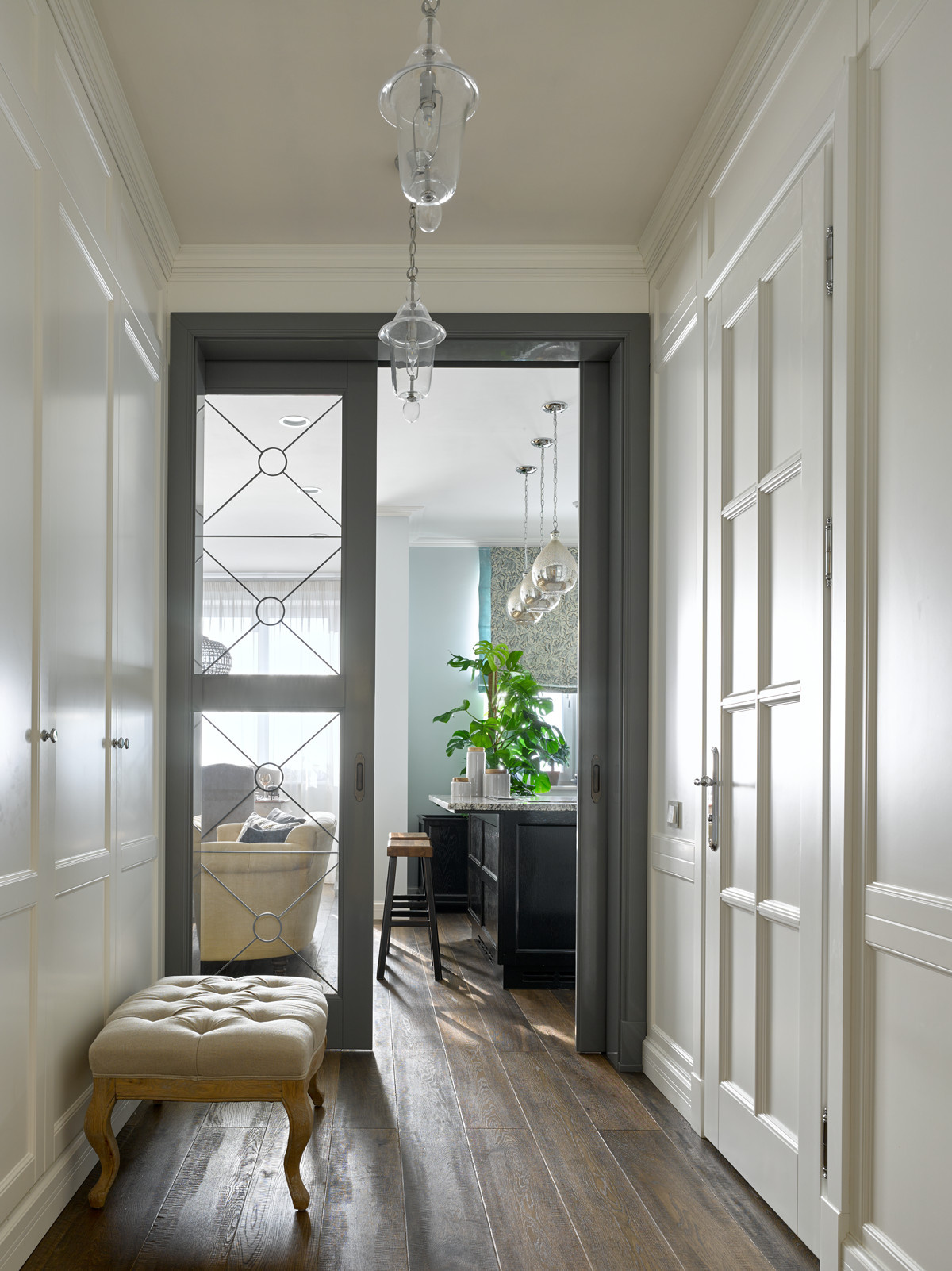 Houzz тур: Французские аккорды в квартире для молодой семьи