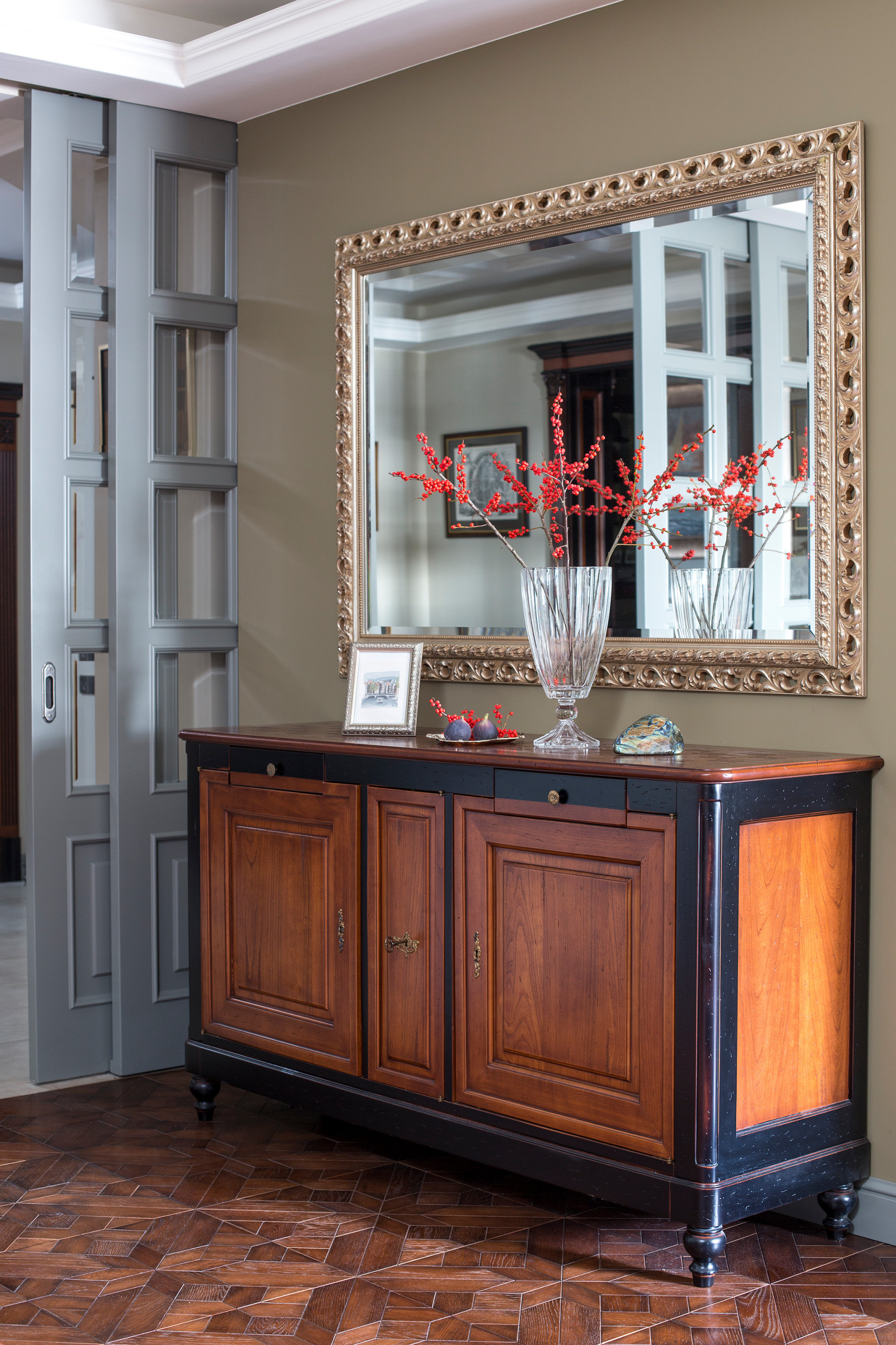 Houzz тур: Квартира с кессонами и кофейным уголком