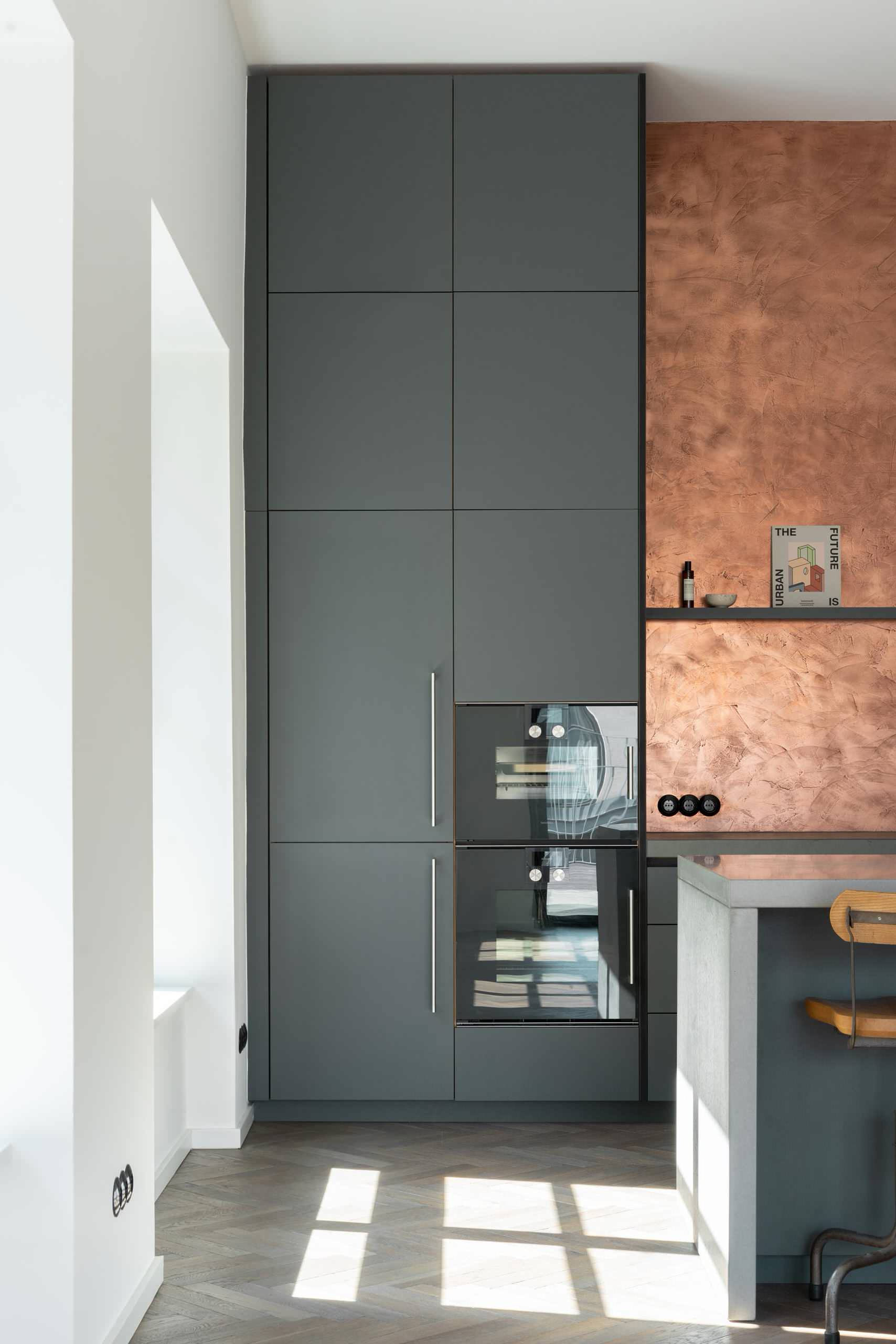 Вопрос: Стоит ли делать кухню до потолка