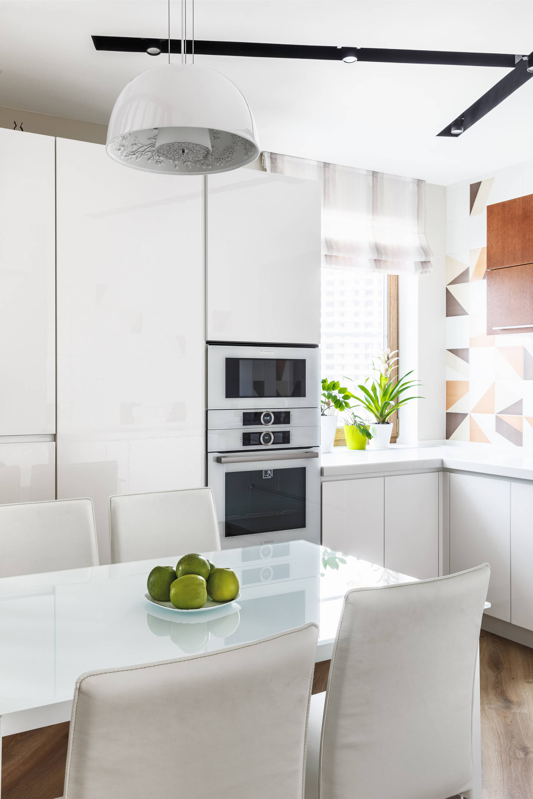 Есть решение: 9 проектов кухни 12 кв.м