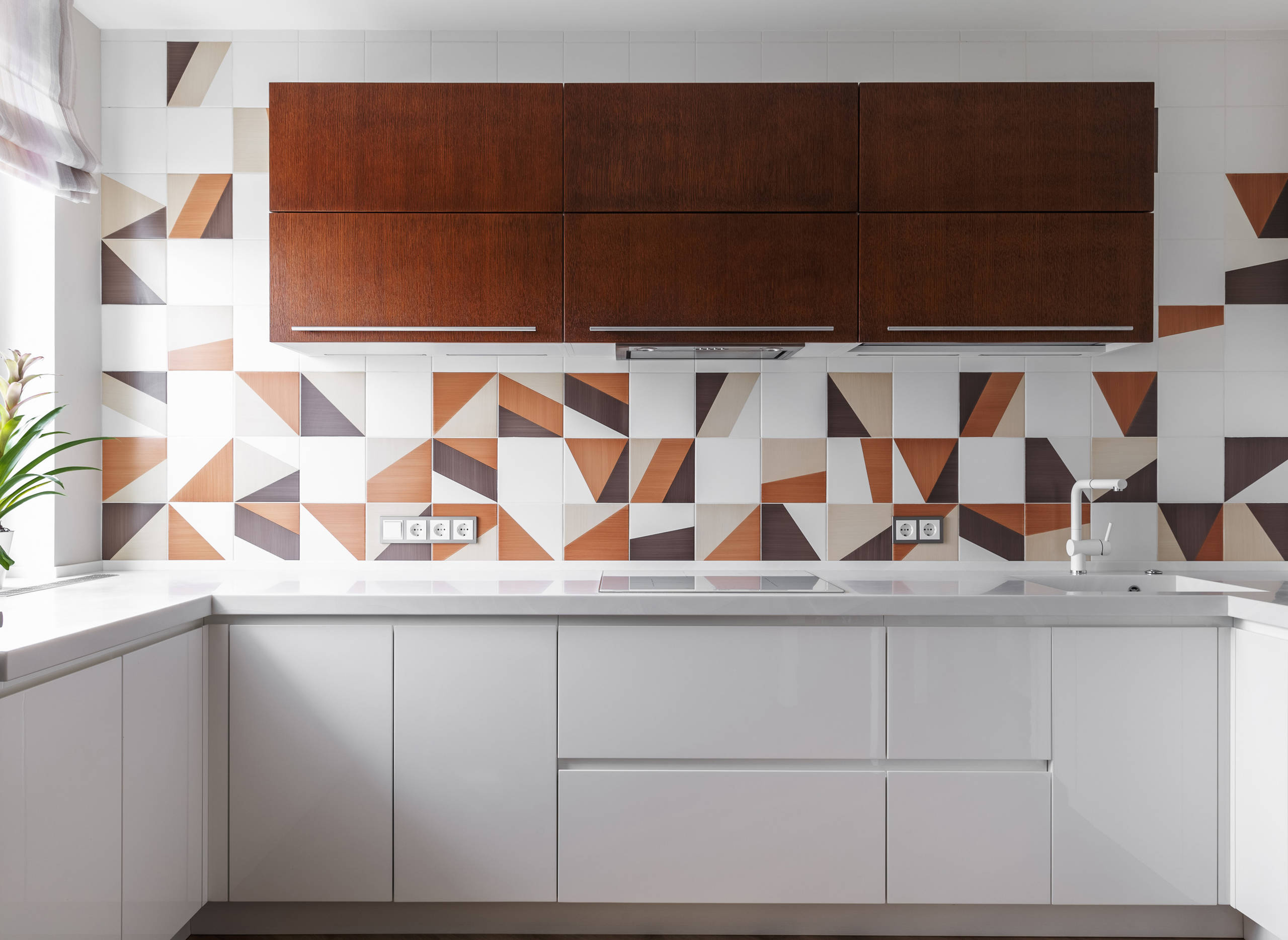 Есть решение: 9 проектов кухни 12 кв.м