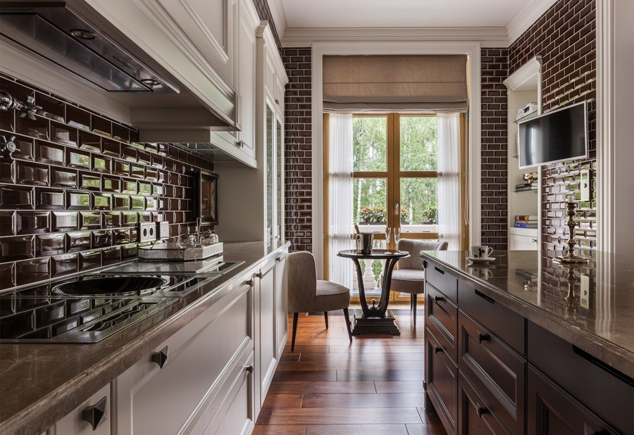 Просто фото: Кухня в две линии