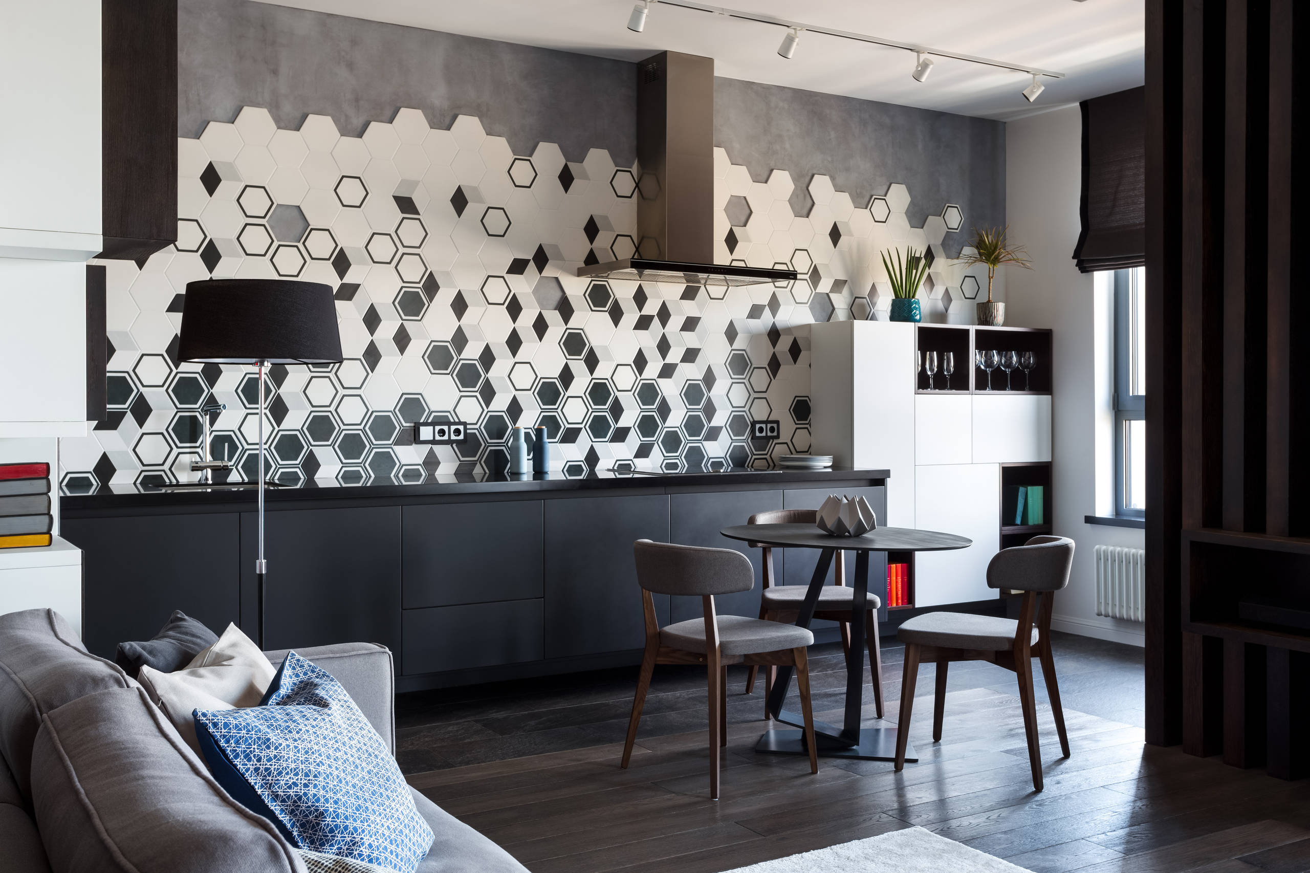 Houzz тур: Необычный интерьер для холостяка