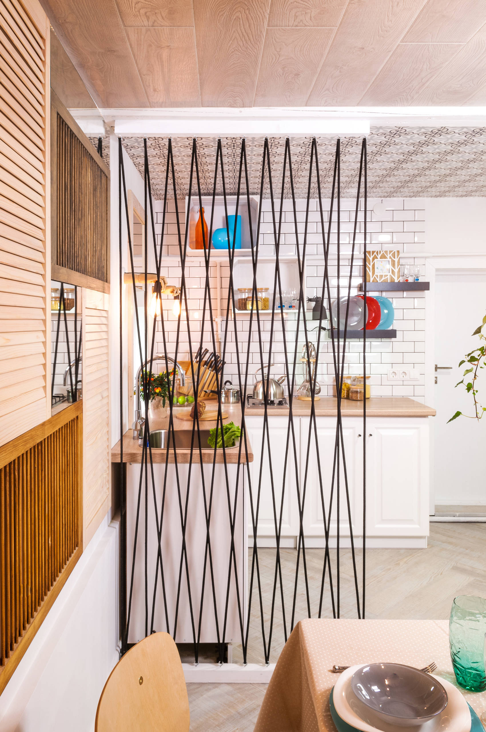 Просто фото: Перегородка между кухней и гостиной — 22 варианта