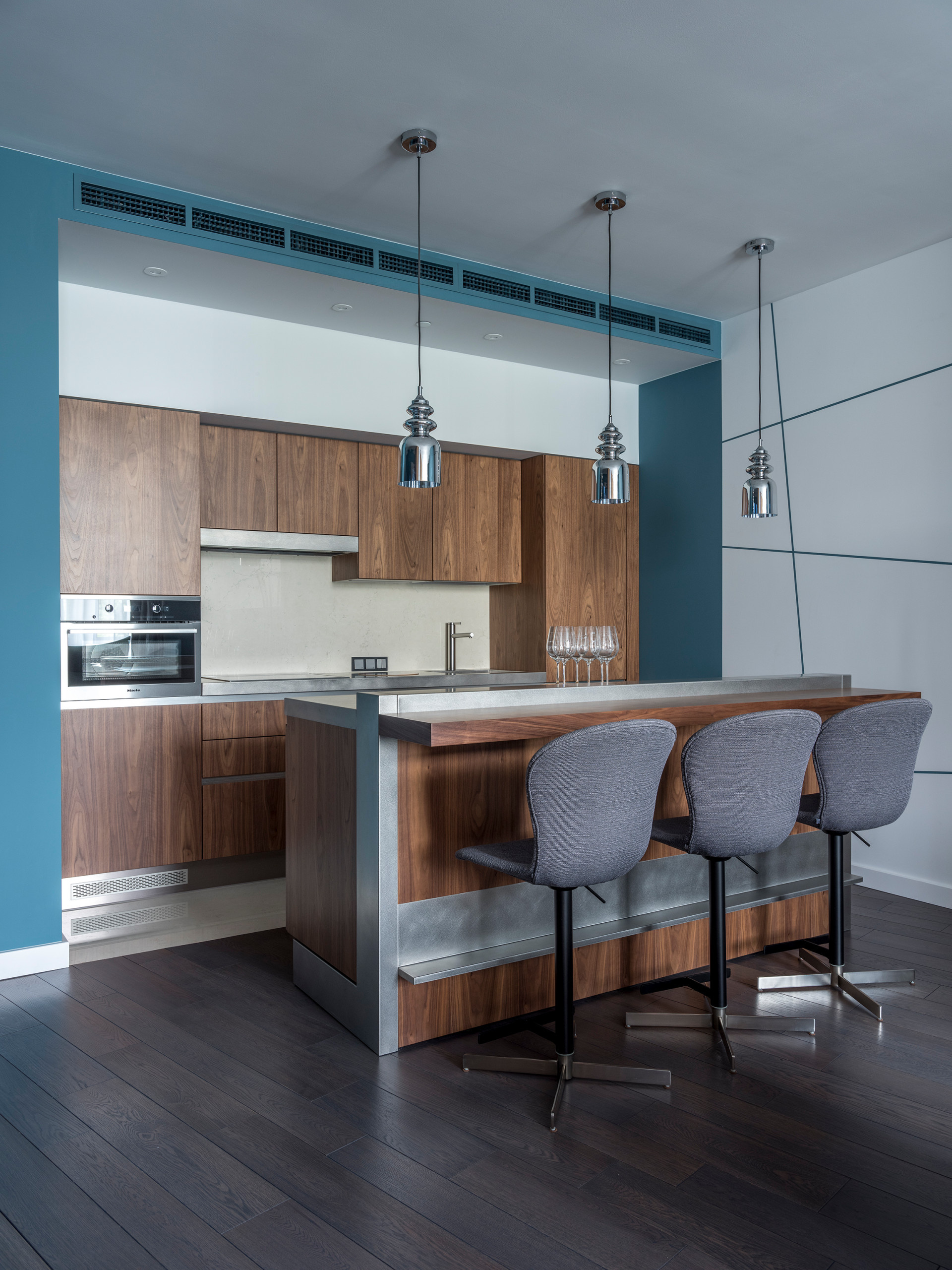 Дизайн-дебаты: Можно ли обойтись без духовки на кухне