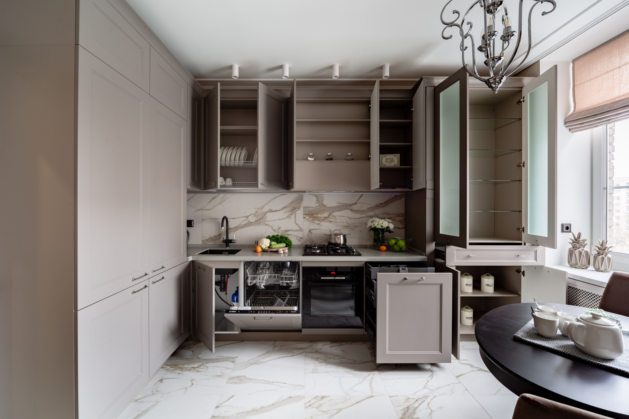 Кухни за 400–500 тысяч — прайс для четырех гарнитуров