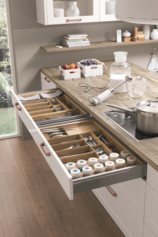 Нижний ярус: 11 советов по организации кухонных шкафов