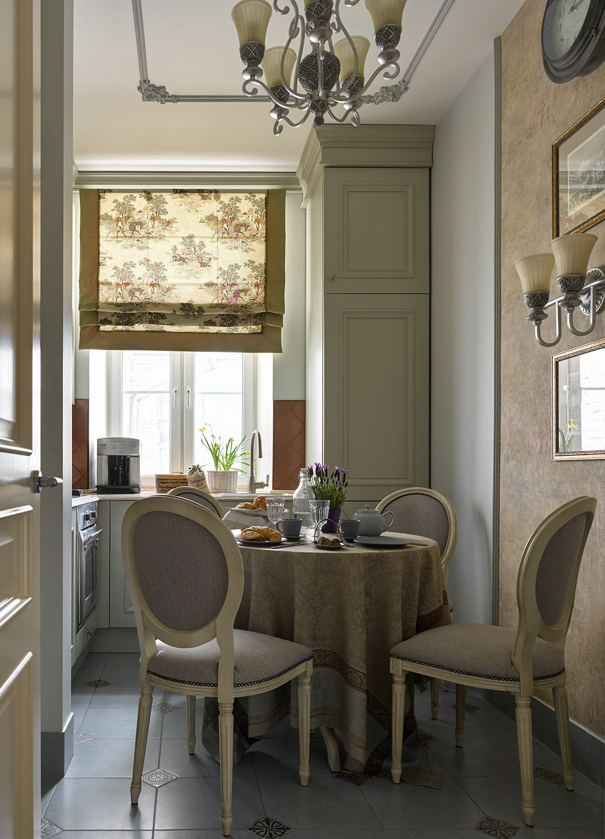 Houzz тур: Квартира, которая помнит четыре поколения семьи