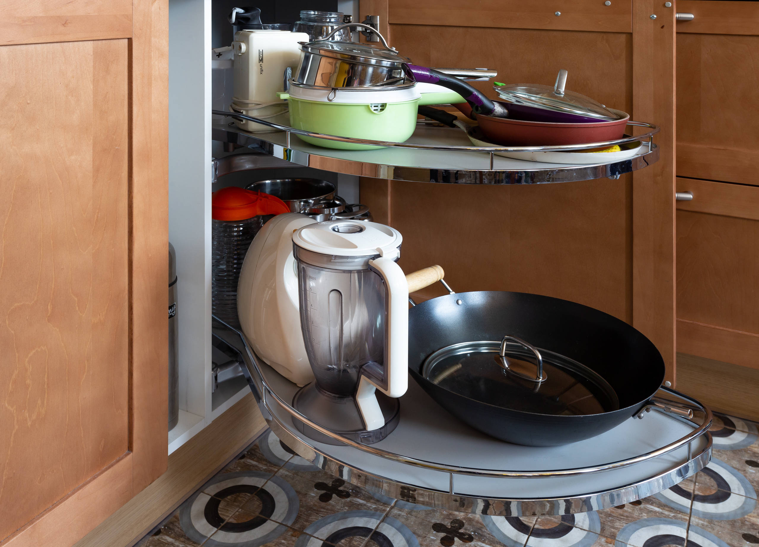 Как правильно: Размещать мелкую кухонную технику