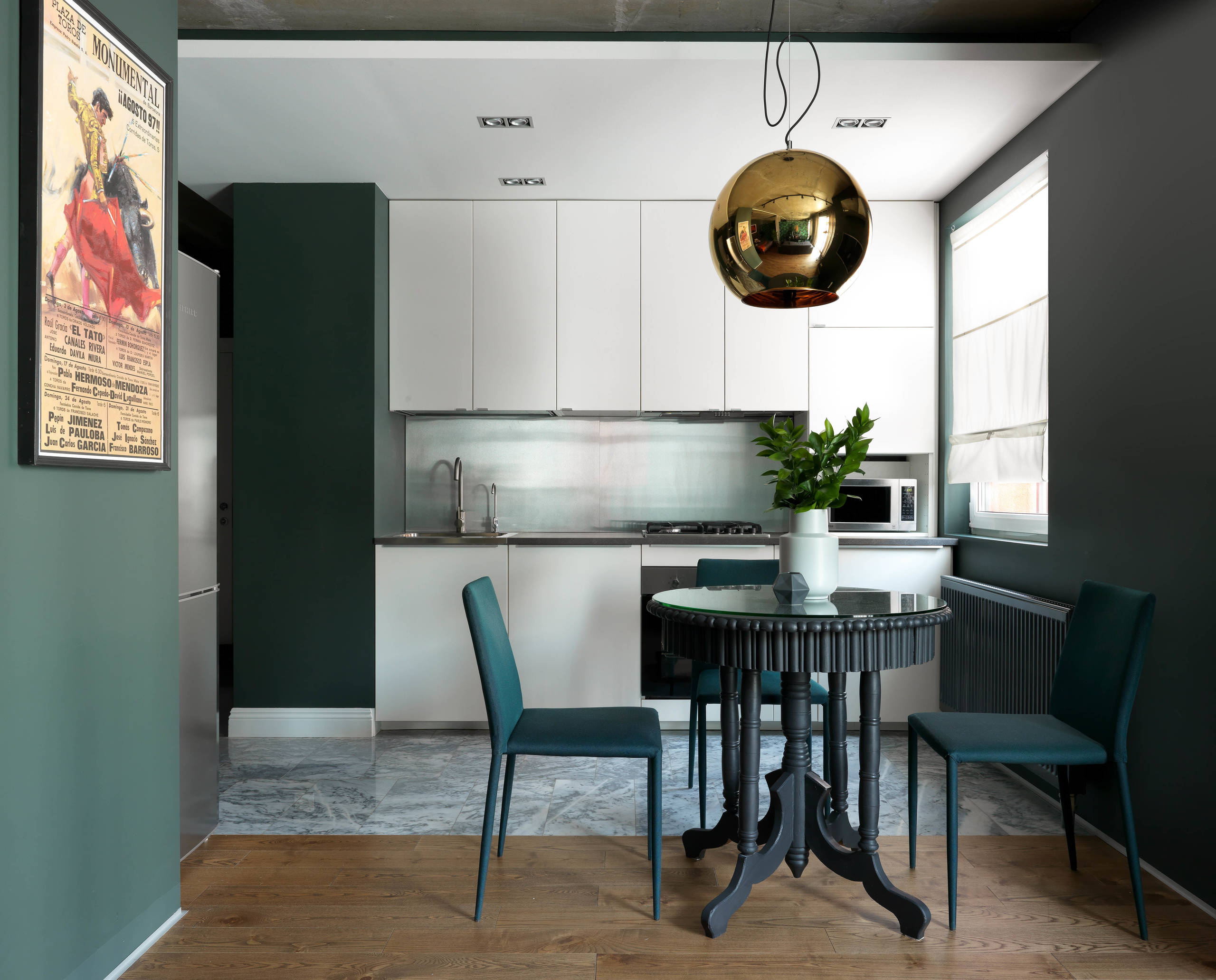 В гостях: Квартира с эпатажными обоями