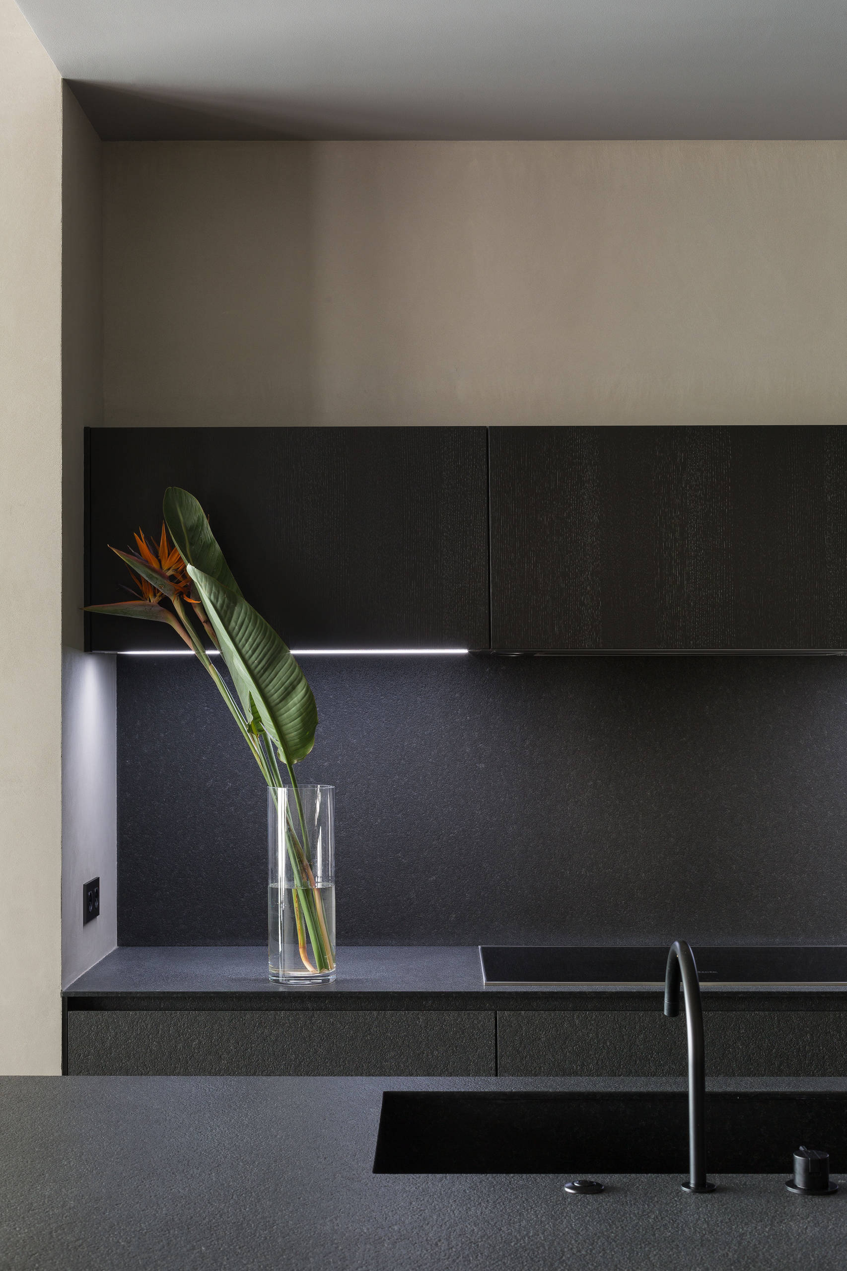 Есть решение: 7 интерьеров кухни 13 кв.м