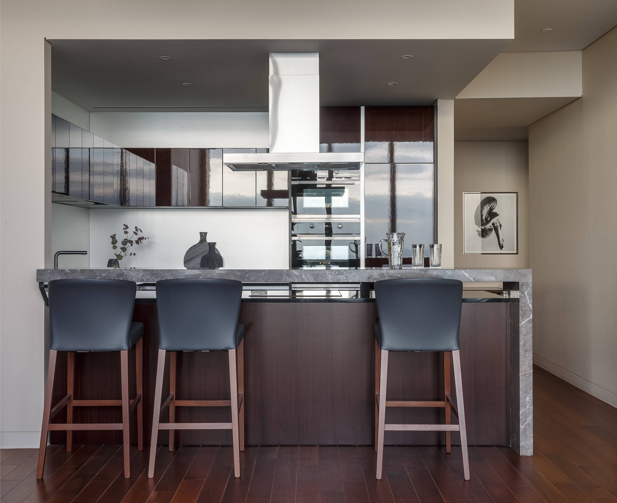 Соседи по дизайну: Квартиры одной планировки на разных этажах