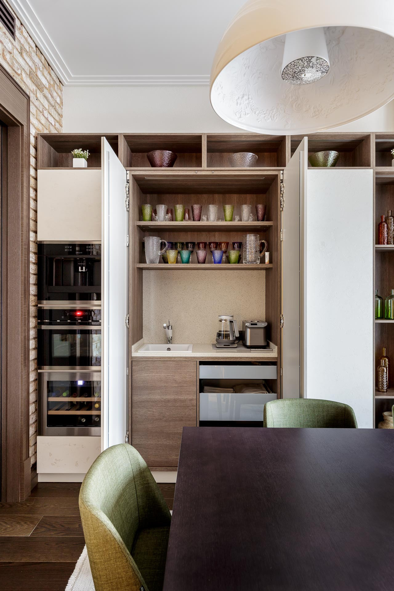 Дизайн-дебаты: Нужна ли дверь на кухню