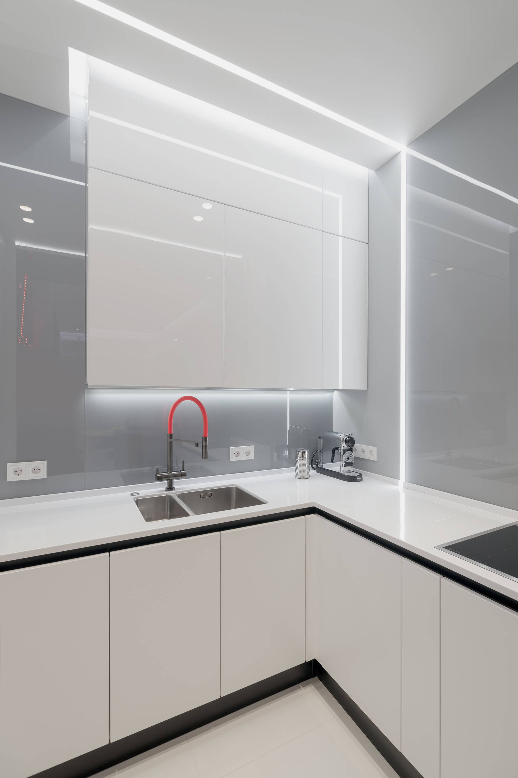 Houzz тур: Забор ПО-2 на стенах в одной московской квартире