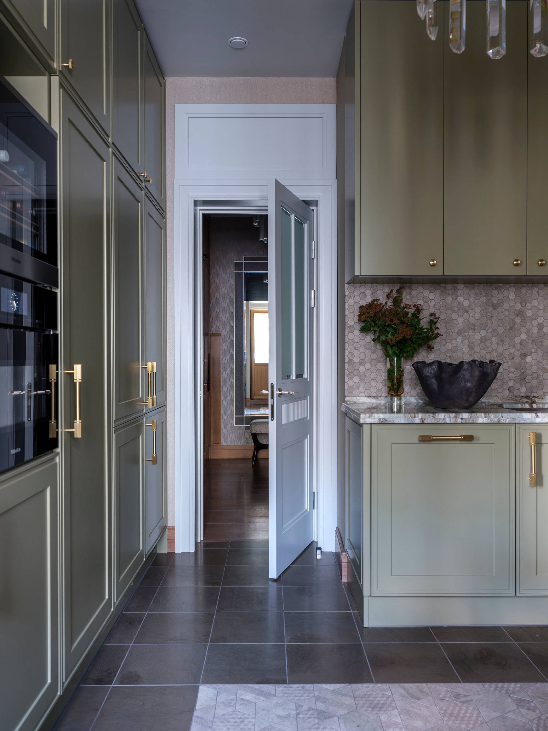 Есть решение: 9 проектов кухни 12 кв.м