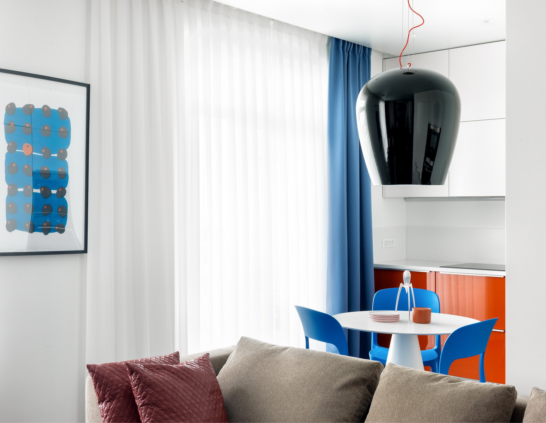 Houzz тур: Квартира в оттенках пляжа в Сен-Тропе