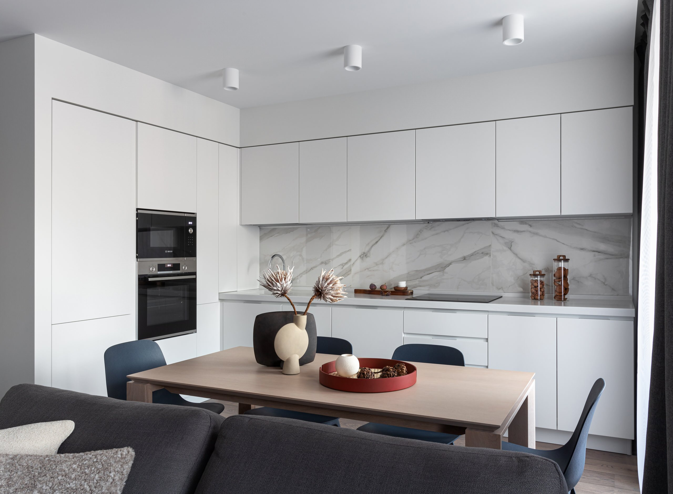 Houzz тур: Квартира-студия с уютной спальней в нише