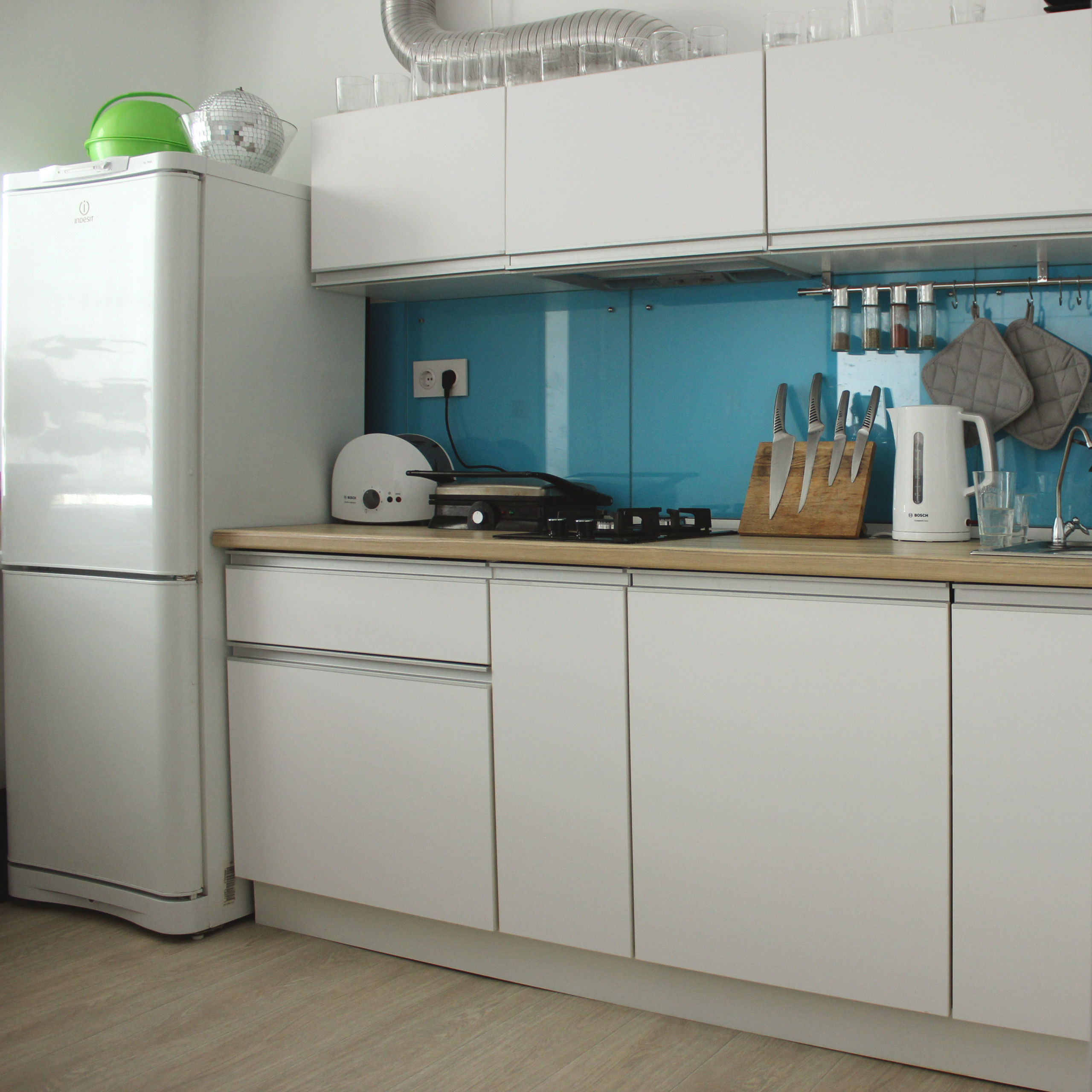 Houzz тур: Маленькая квартира в Волгограде с двухэтажной лоджией