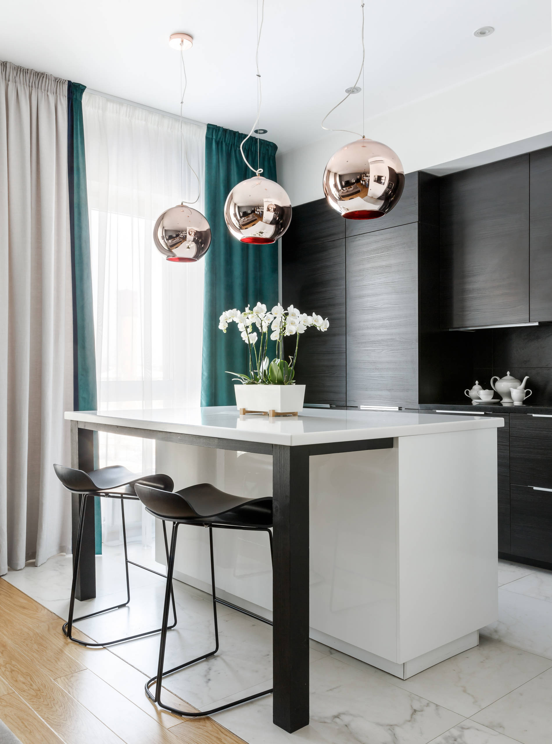 В гостях: Минимализм с Буддой и тайской мебелью