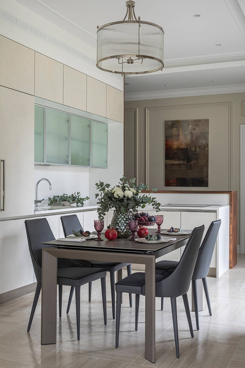 Houzz тур: Квартира с телевизором, которого не видно