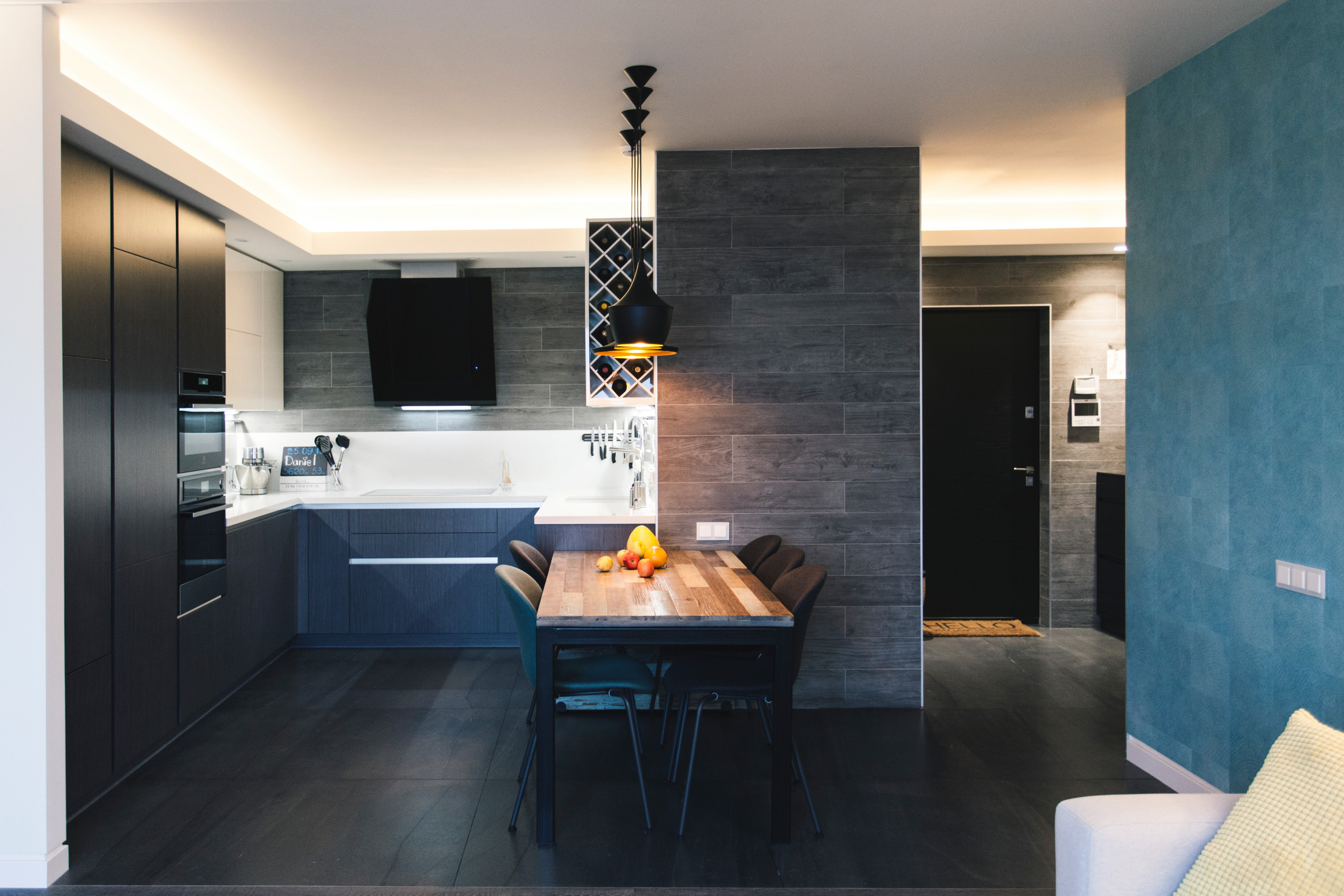 В гостях: Квартира с панорамными видами для четверых