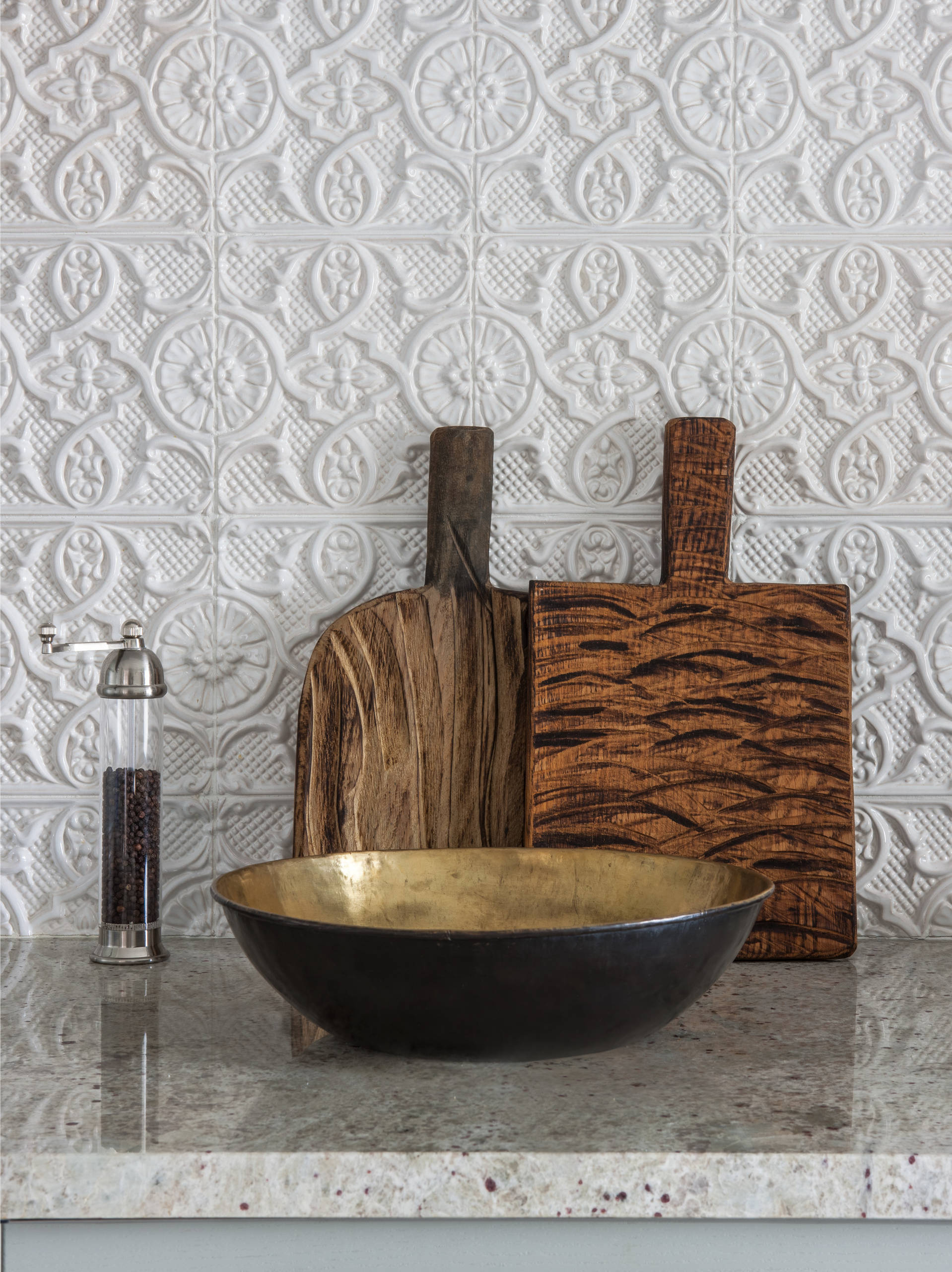 Как правильно: Делать стык столешницы и фартука