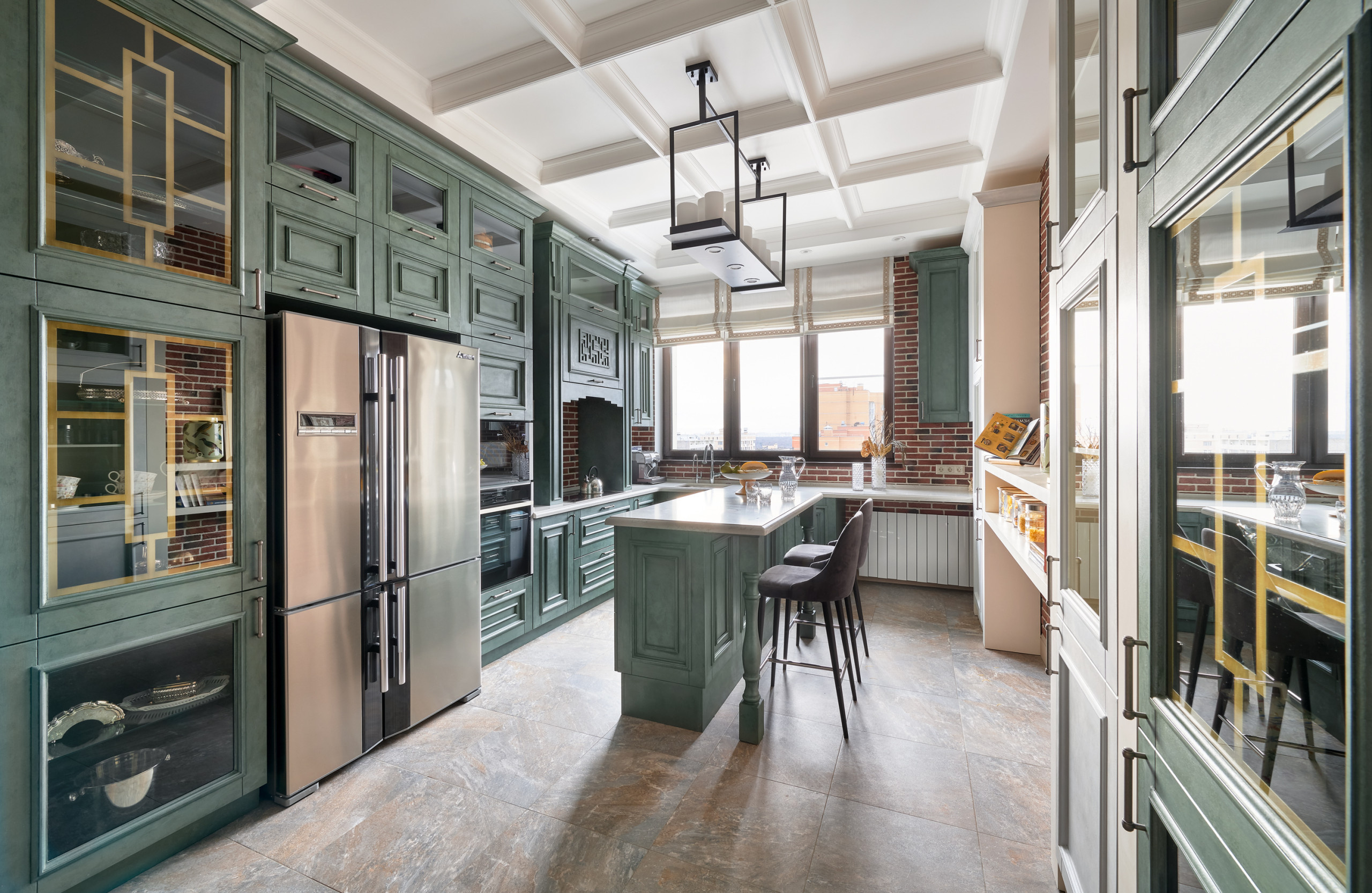 В гостях: Квартира с летящими утками и охотничьей собакой