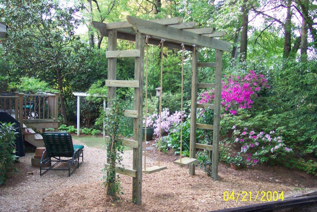 Фотоохота: 67 идей для дачных качелей