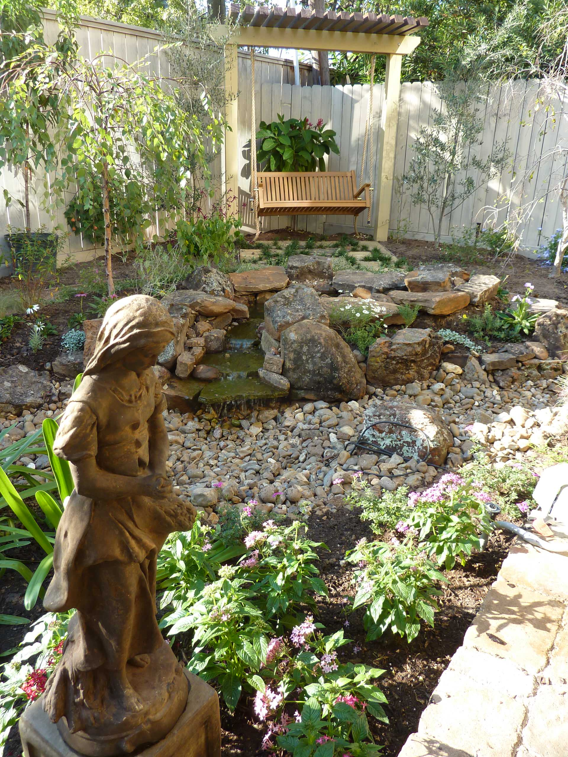 Фотоохота: 67 идей для дачных качелей