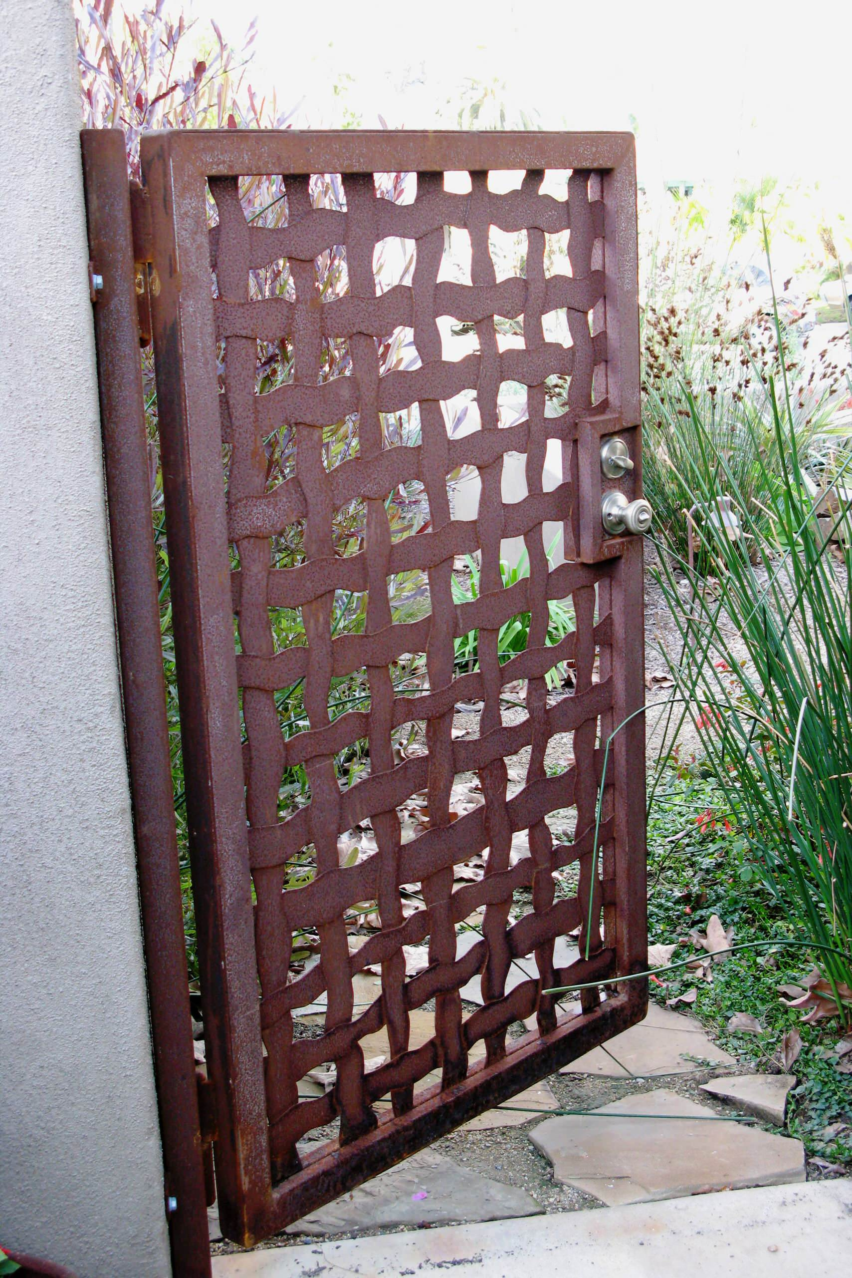 Фотоохота: 91 идея декора для калитки