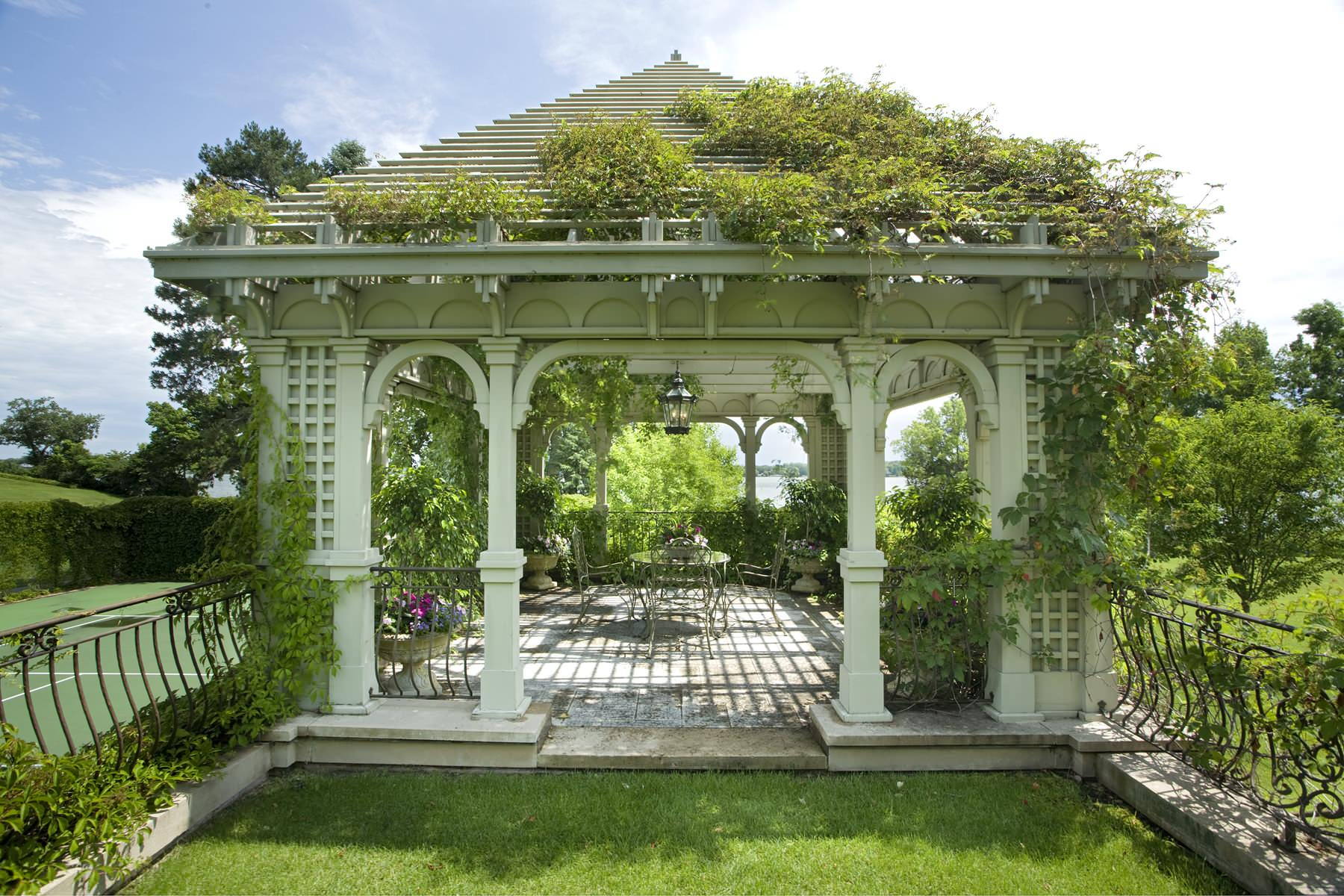 Фотоохота: 82 беседки, где хочется провести остаток лета