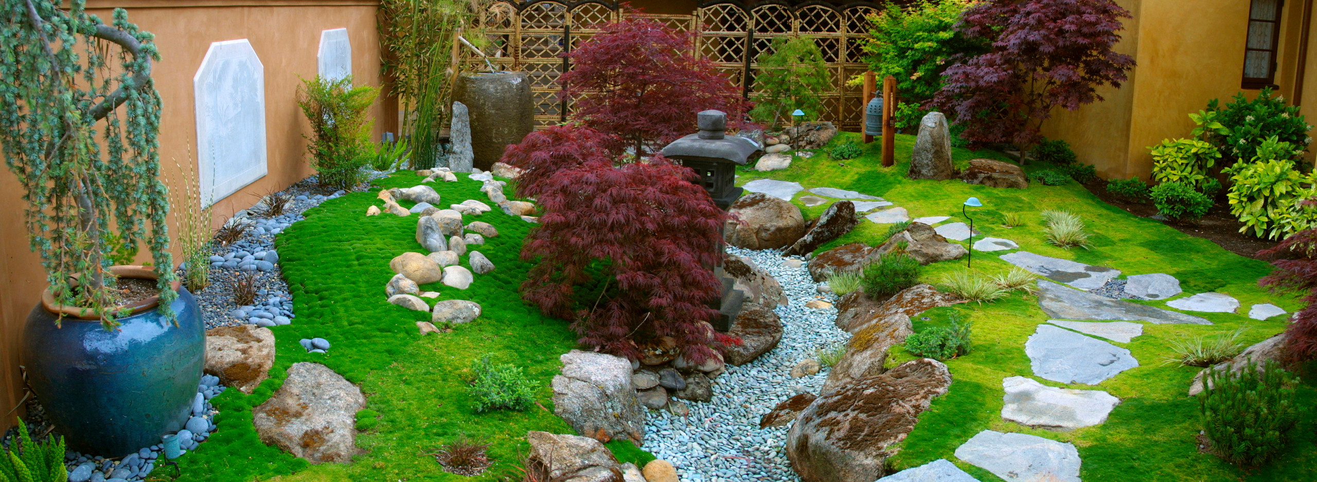 Японский сад: Только смотреть, руками не трогать