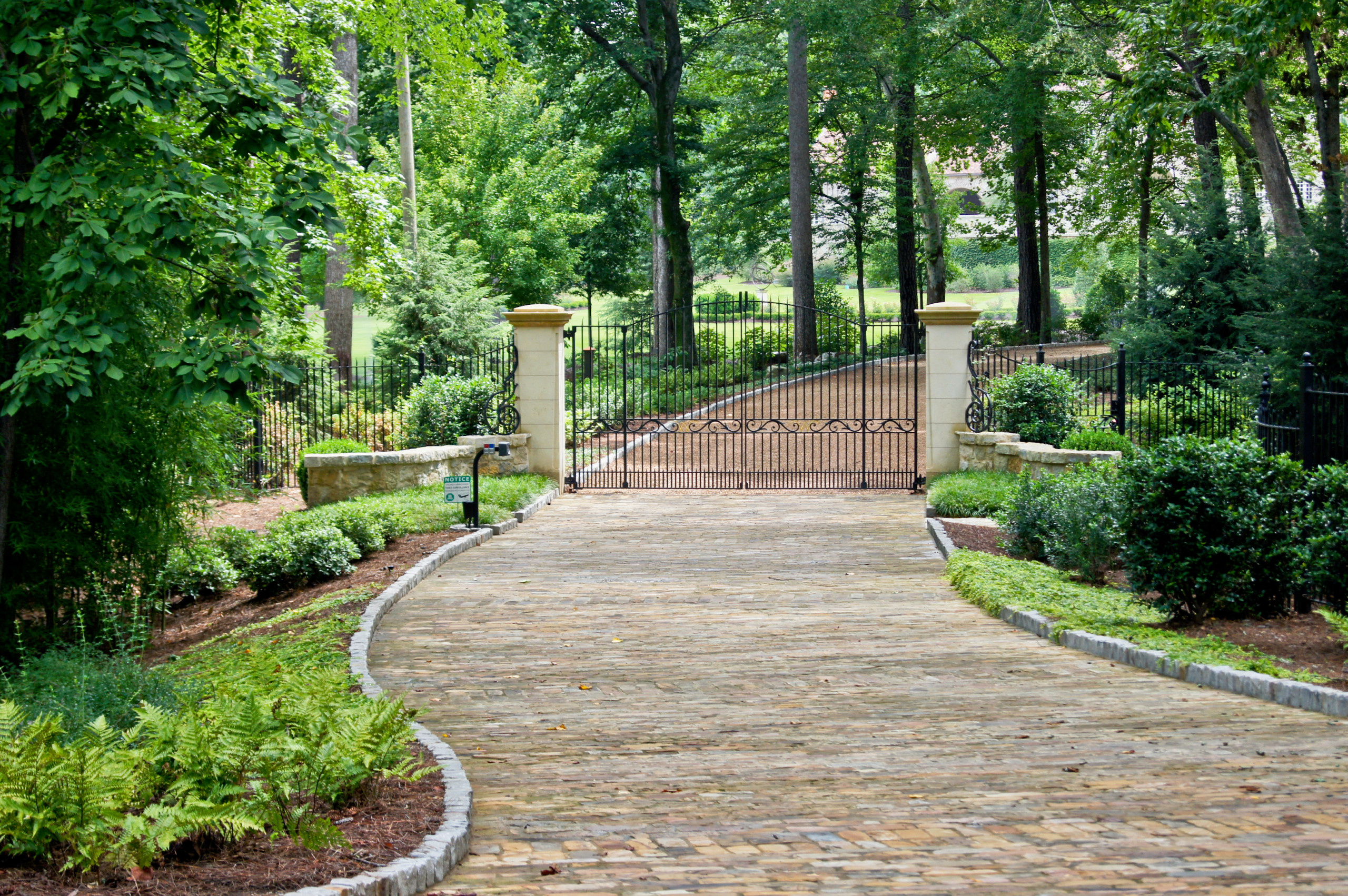 Фэншуй: Как место и положение дома влияют на живущих в нем