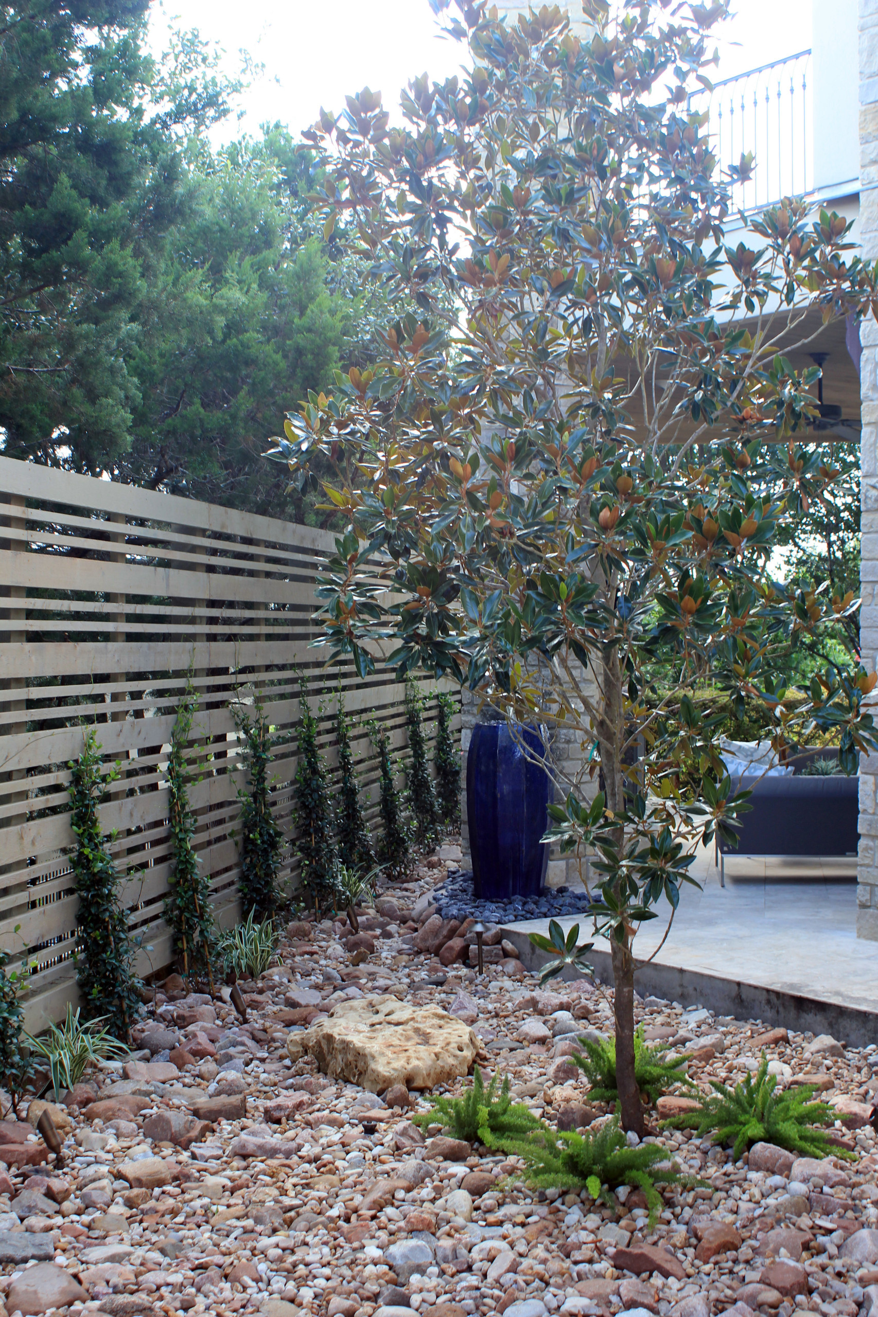 Вопрос: Какой забор нужен вашему дому