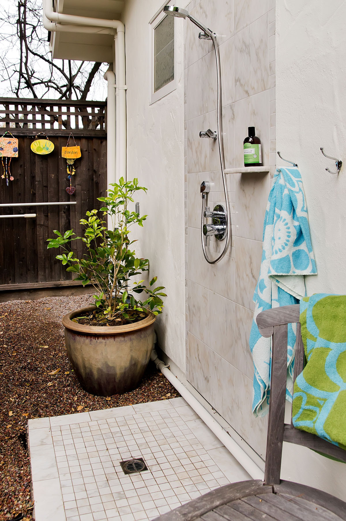 Фотоохота: 42 идеи для душа на даче