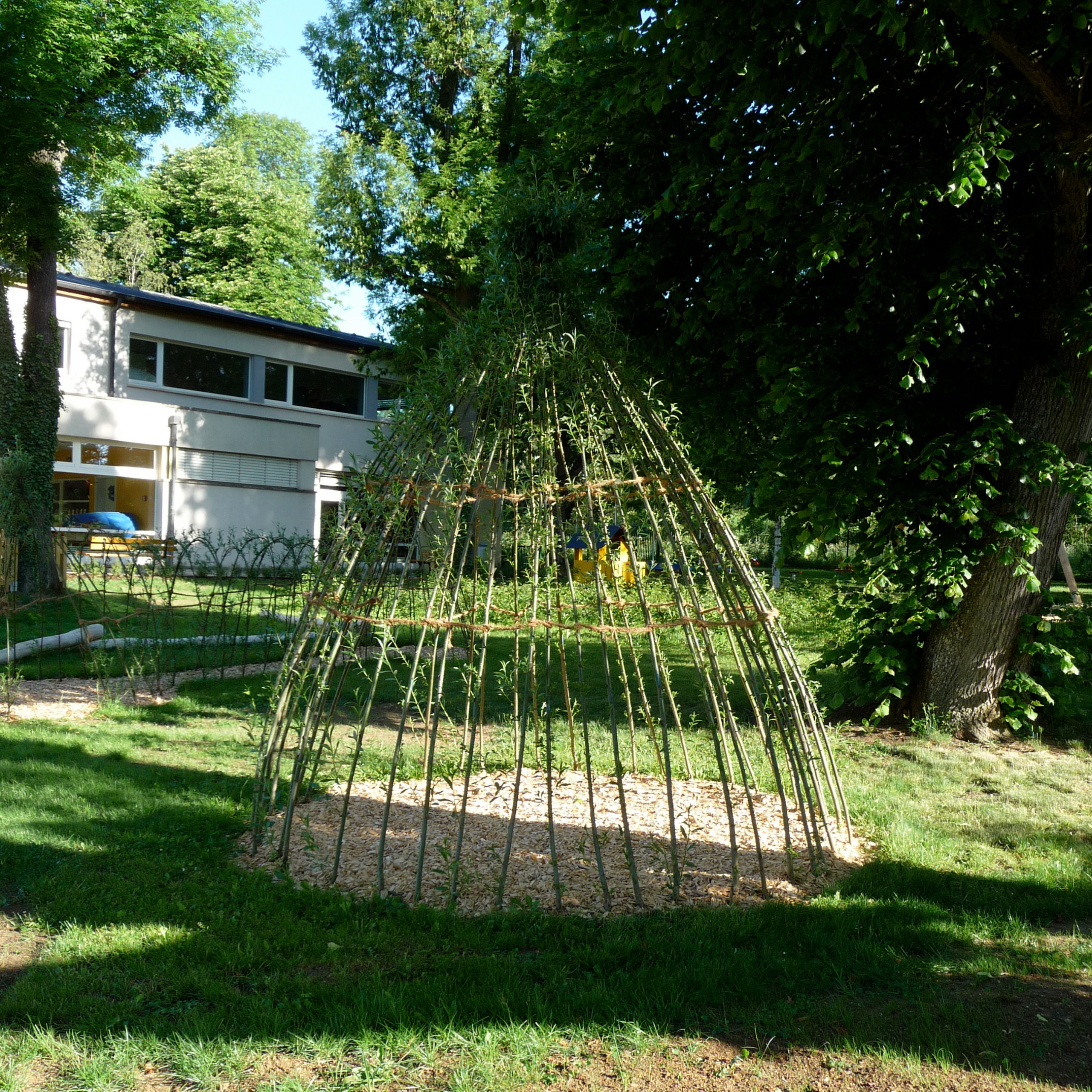 Детская площадка своими руками: 56 фото и идеи для вдохновения