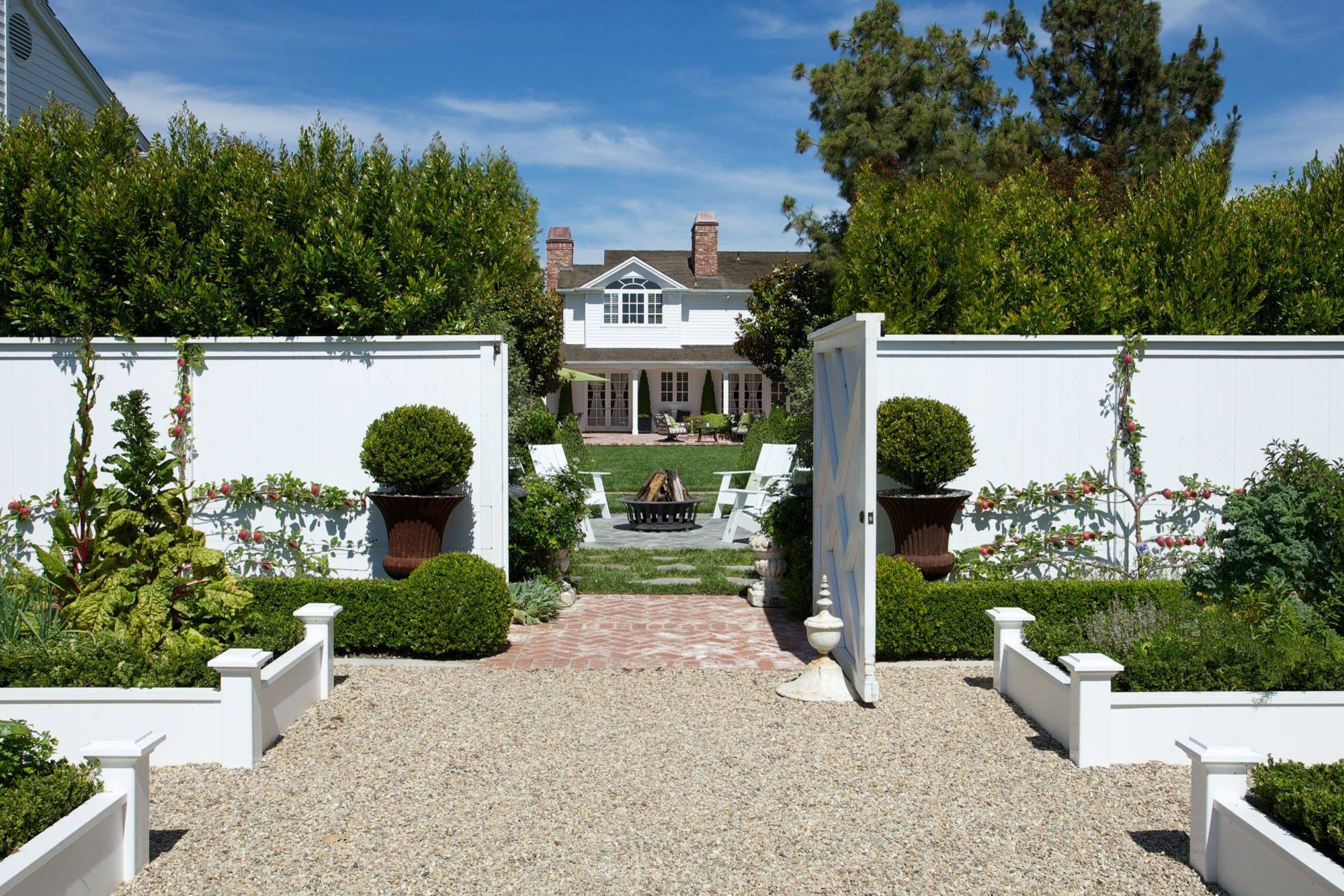 Фотоохота: Выше клумба от земли